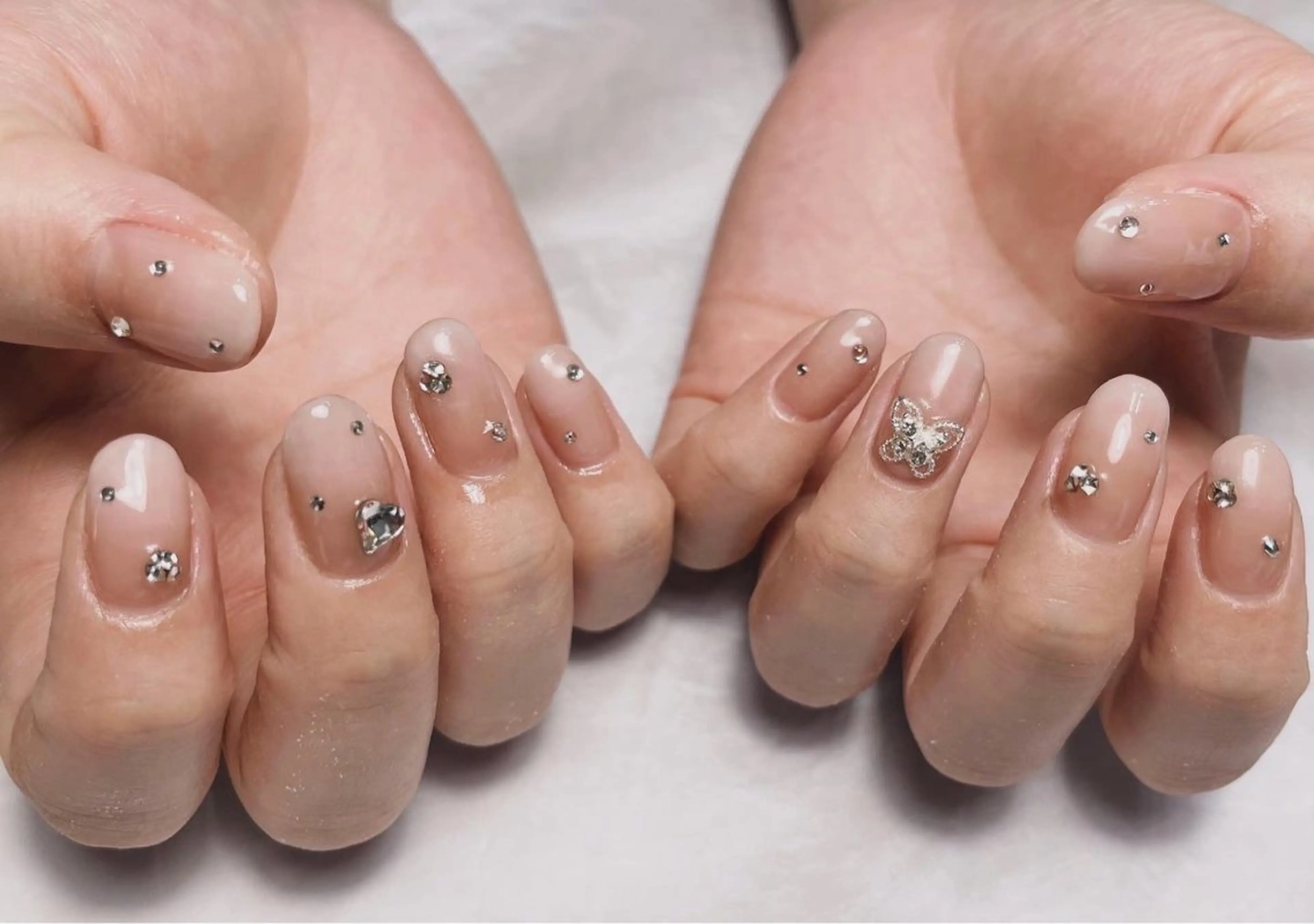 ネイル ジェルネイル ニュアンスネイル オフィスネイル パラジェル ワンホンネイル ハンドネイル BLANC.nail yuuのネイルデザイン