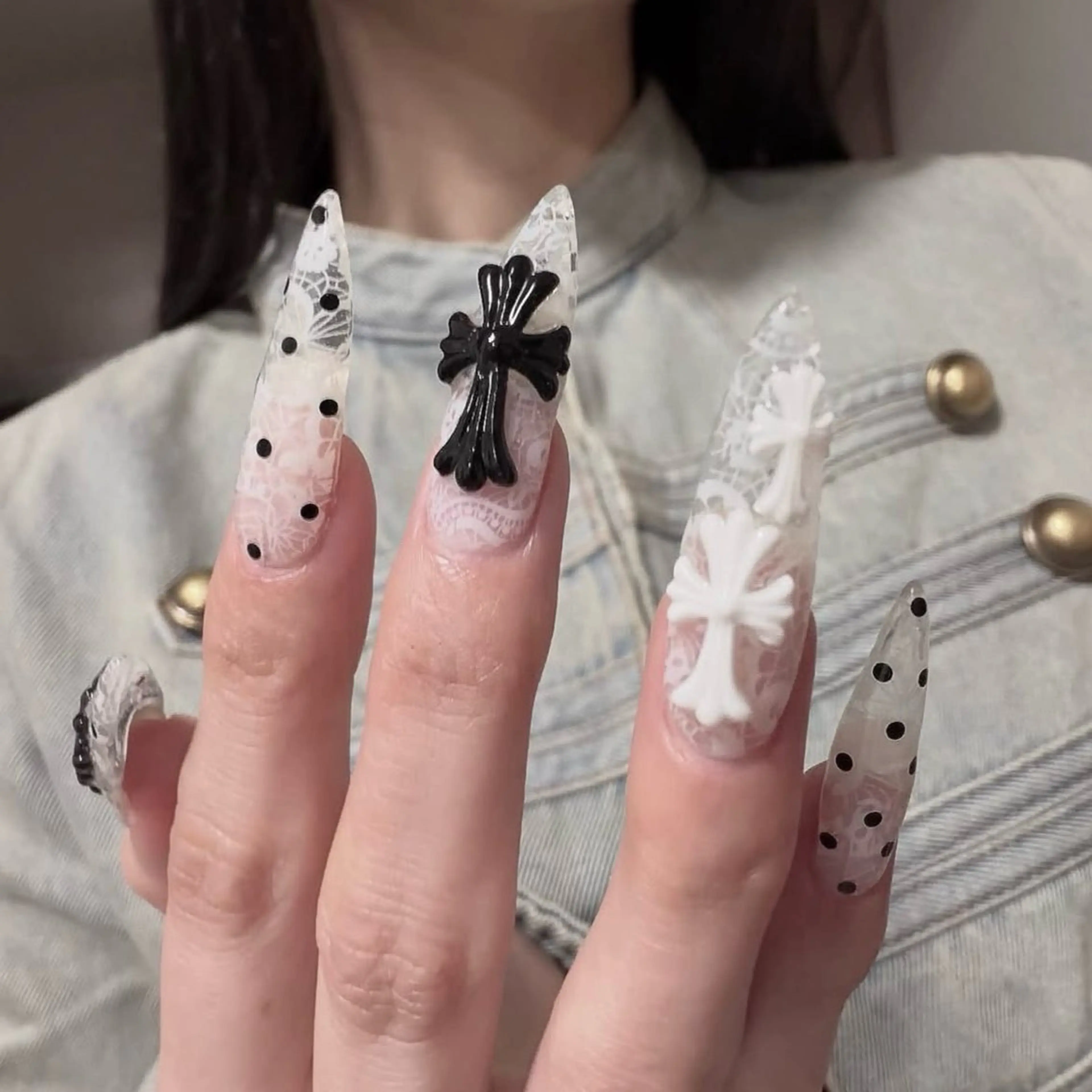 カラー グラデーションカラー ピンクカラー ハンドネイル AIN Nailのネイルデザイン