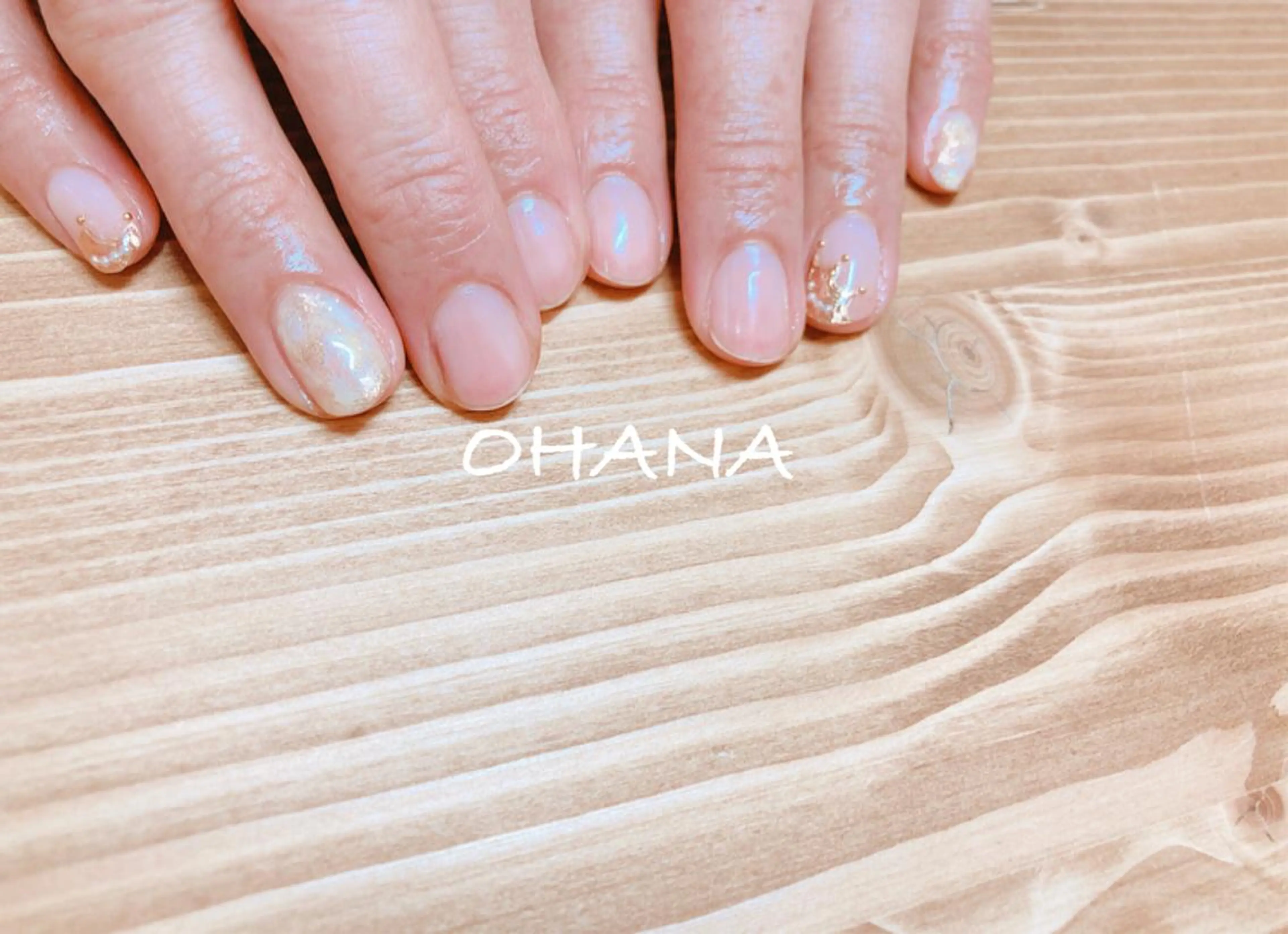 ネイル アートネイル 成人式 長さ出し フットネイル ハート nailroom OHANA🌴のネイルデザイン