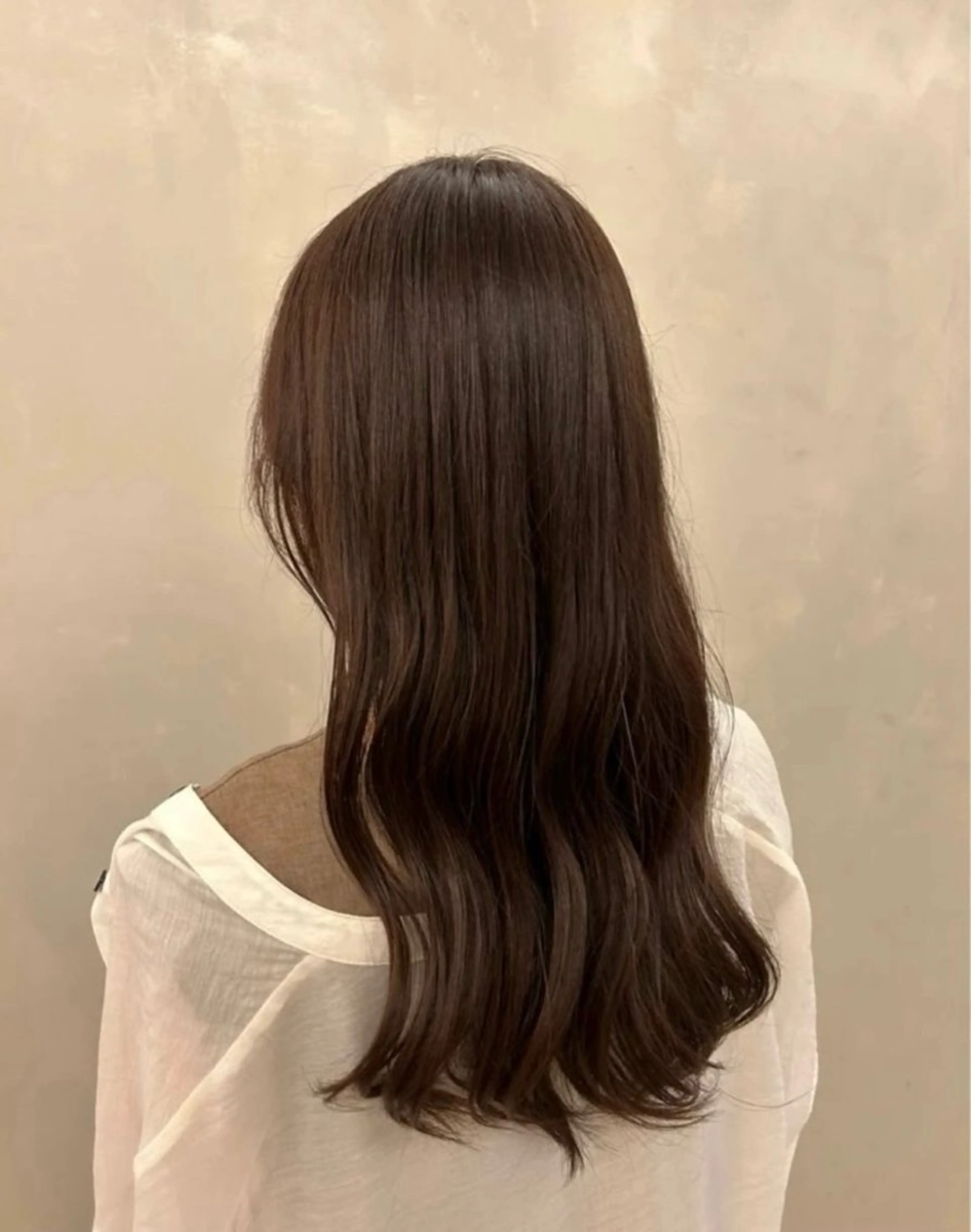 カラー 岡本 あおいのヘアスタイル