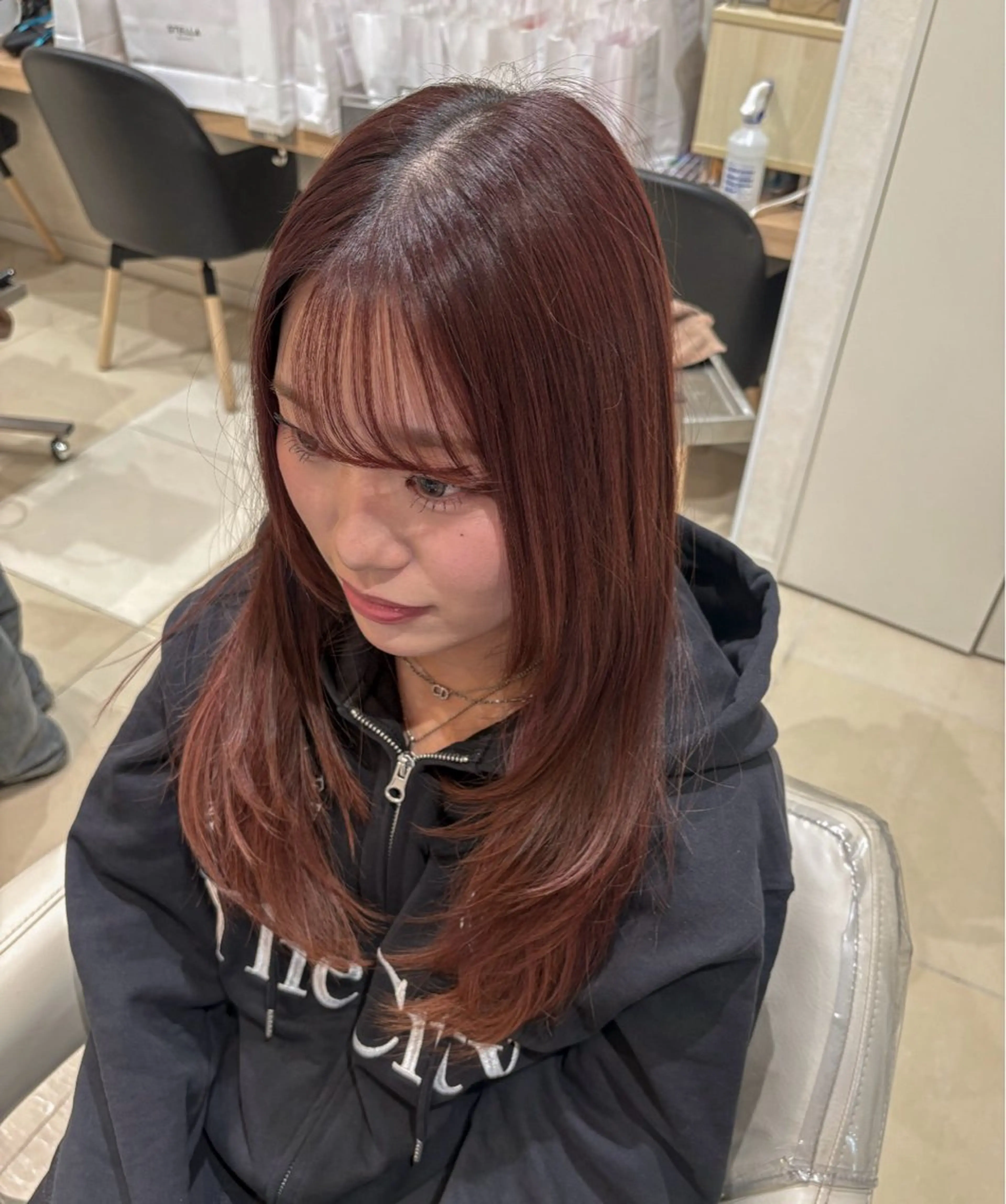 【女性の方限定‼️】毛先整え 毛量調整cut✂︎の写真