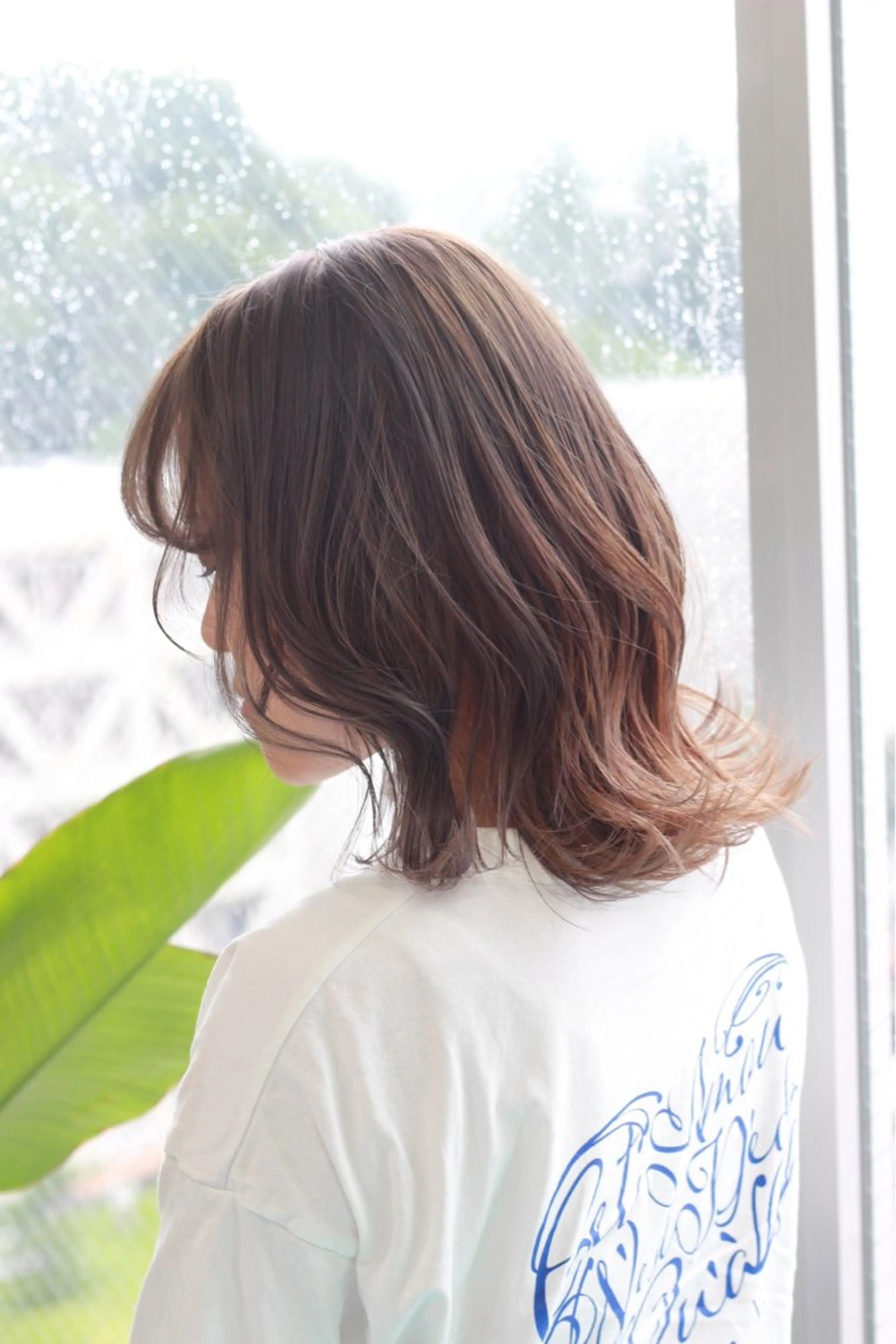 ミディアム カラー アッシュ ベージュカラー Viage （ビアージュ）のヘアスタイル