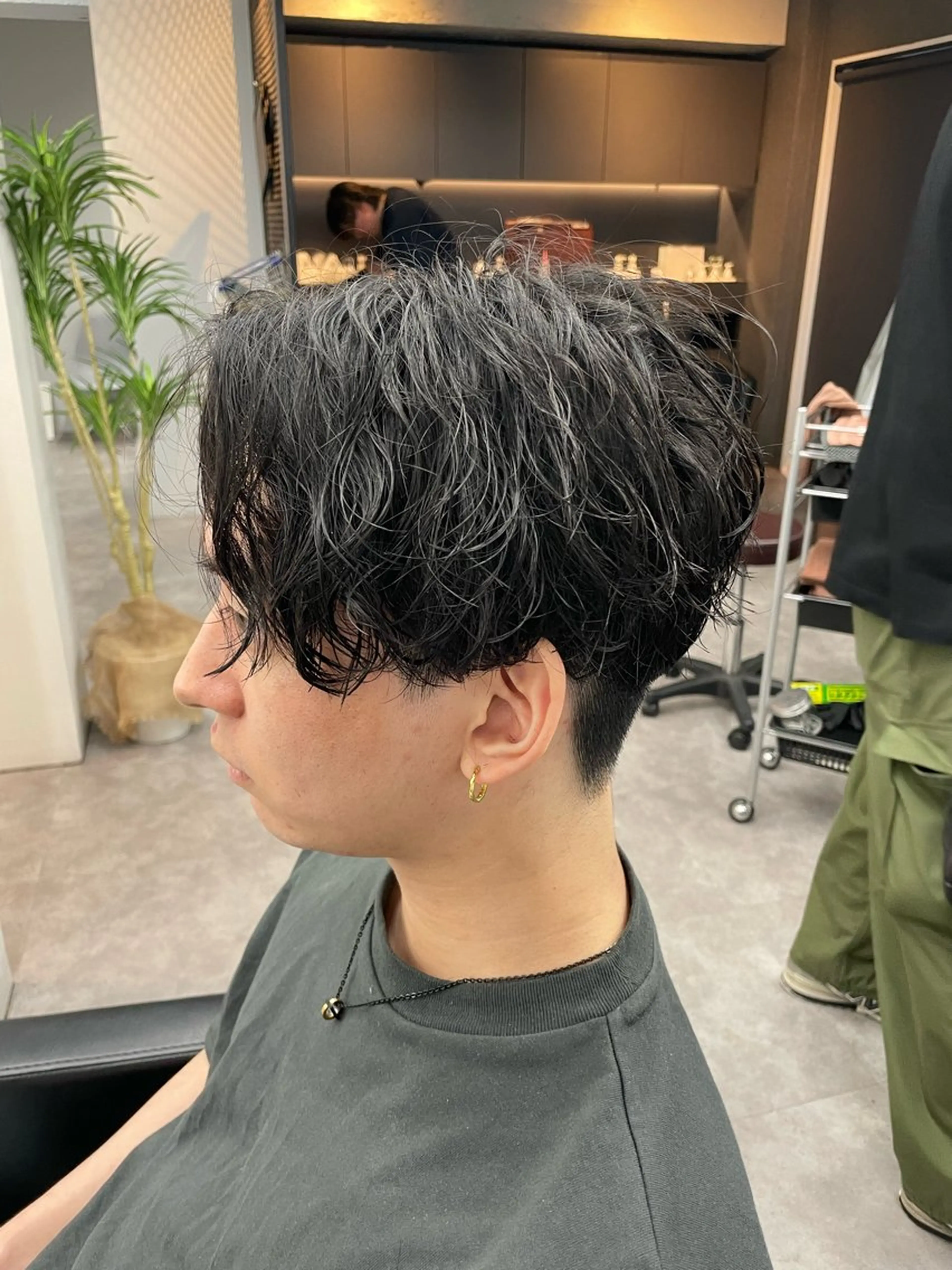 ショート パーマ メンズ カット パーマ 社会人向けパーマ 北千住No.1林和輝のヘアスタイル