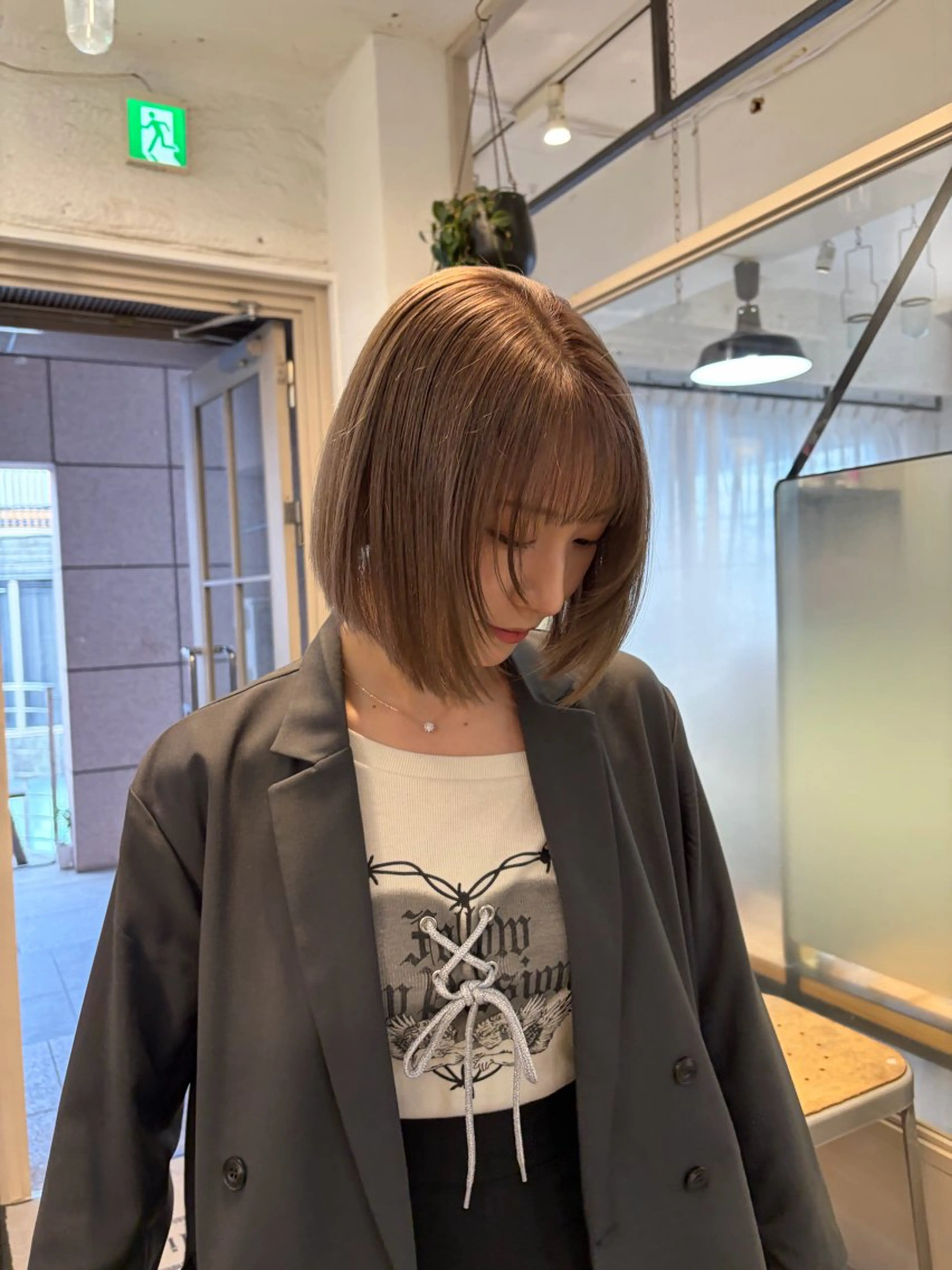 ショート カラー ミルクティー× グレージュMOMOのヘアスタイル