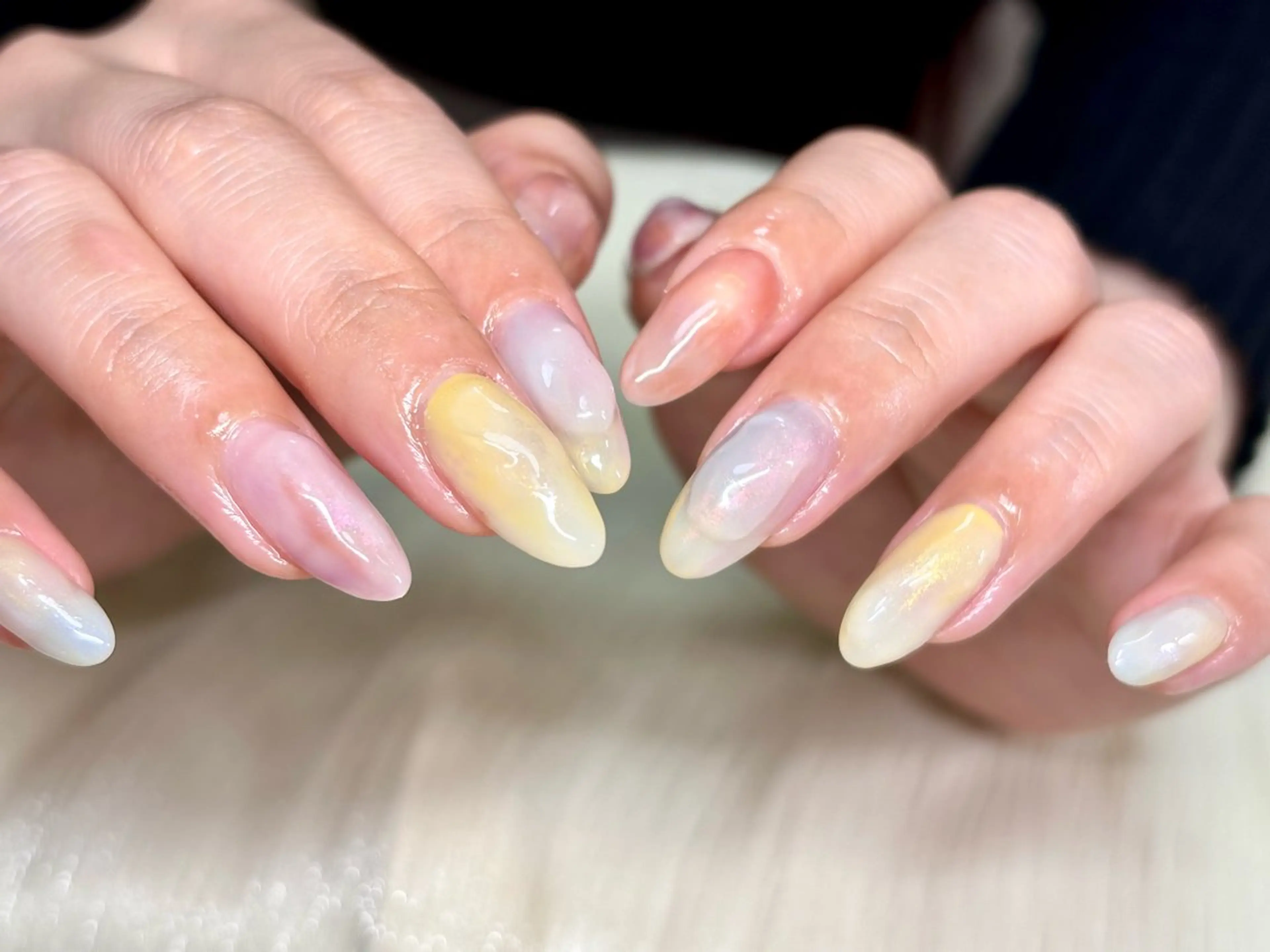 ネイル ニュアンスネイル 春ネイル ハンドネイル ハンドケア ETE LUNA NAILのネイルデザイン