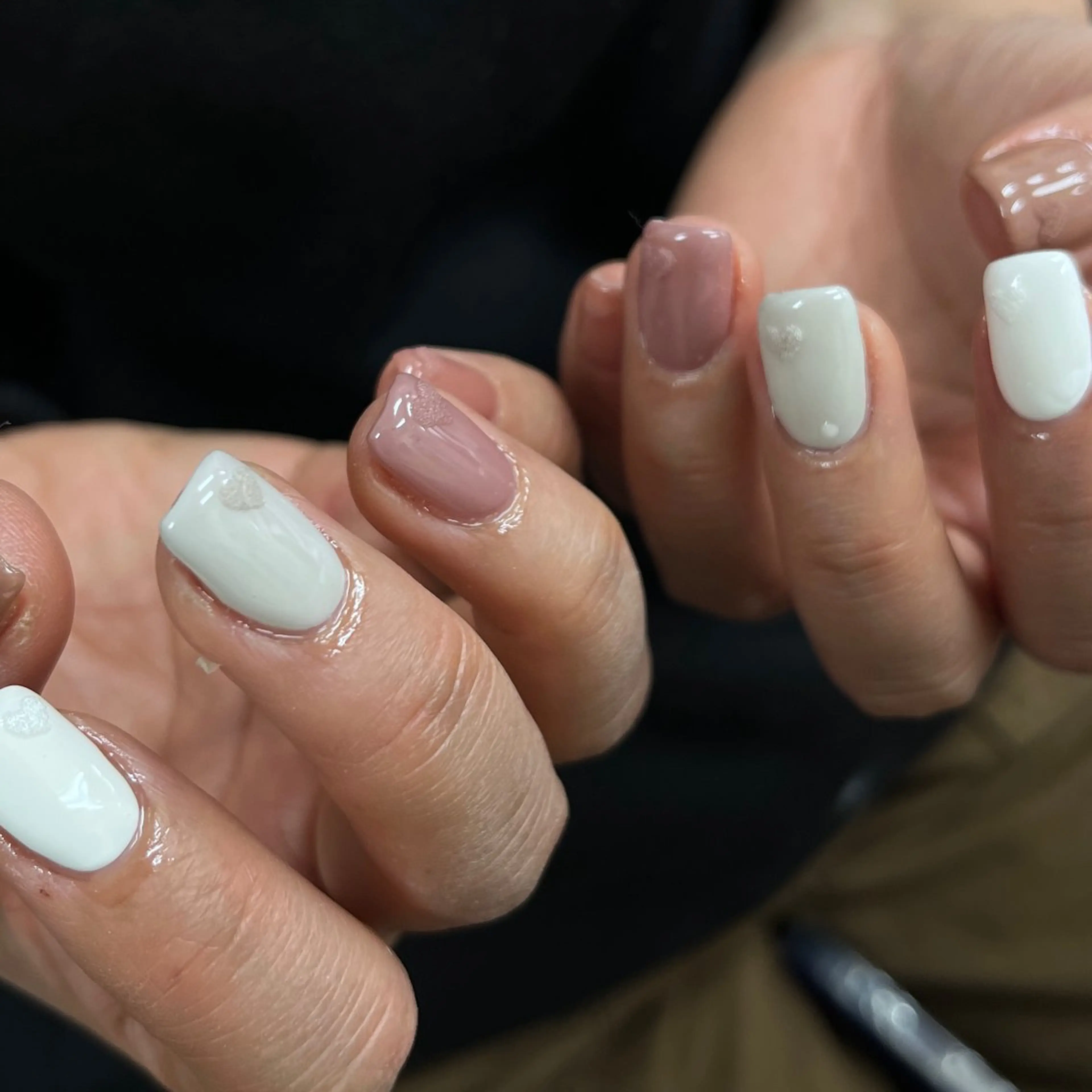 ネイル ハート ワンカラーネイル シンプルネイル ハンドネイル niconail 🧣ayu 📍烏山のネイルデザイン