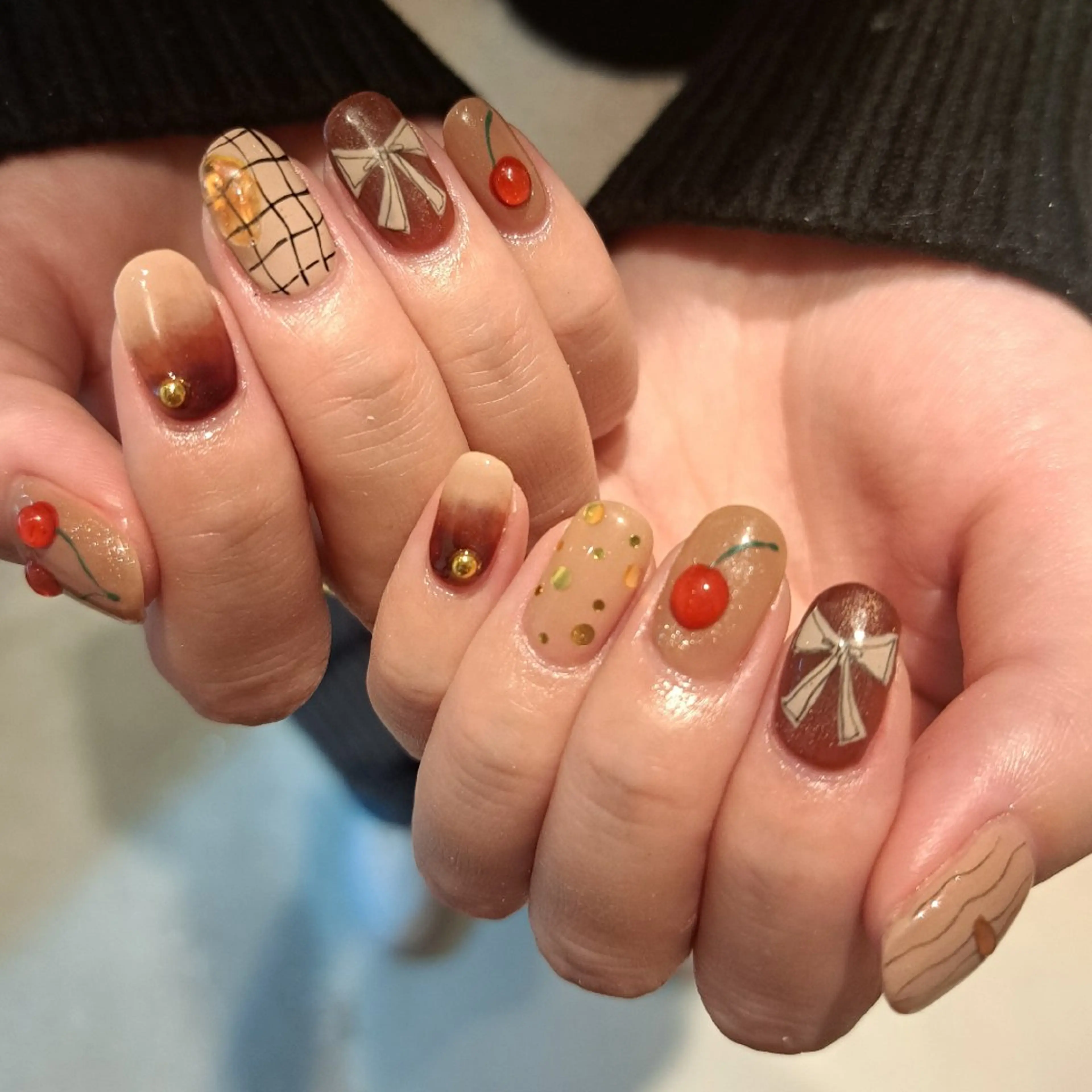 ネイル アートネイル ブラウン ジェルネイル 持ち込み リボン ハンドネイル Nail mood デザイン持ち込みokのネイルデザイン