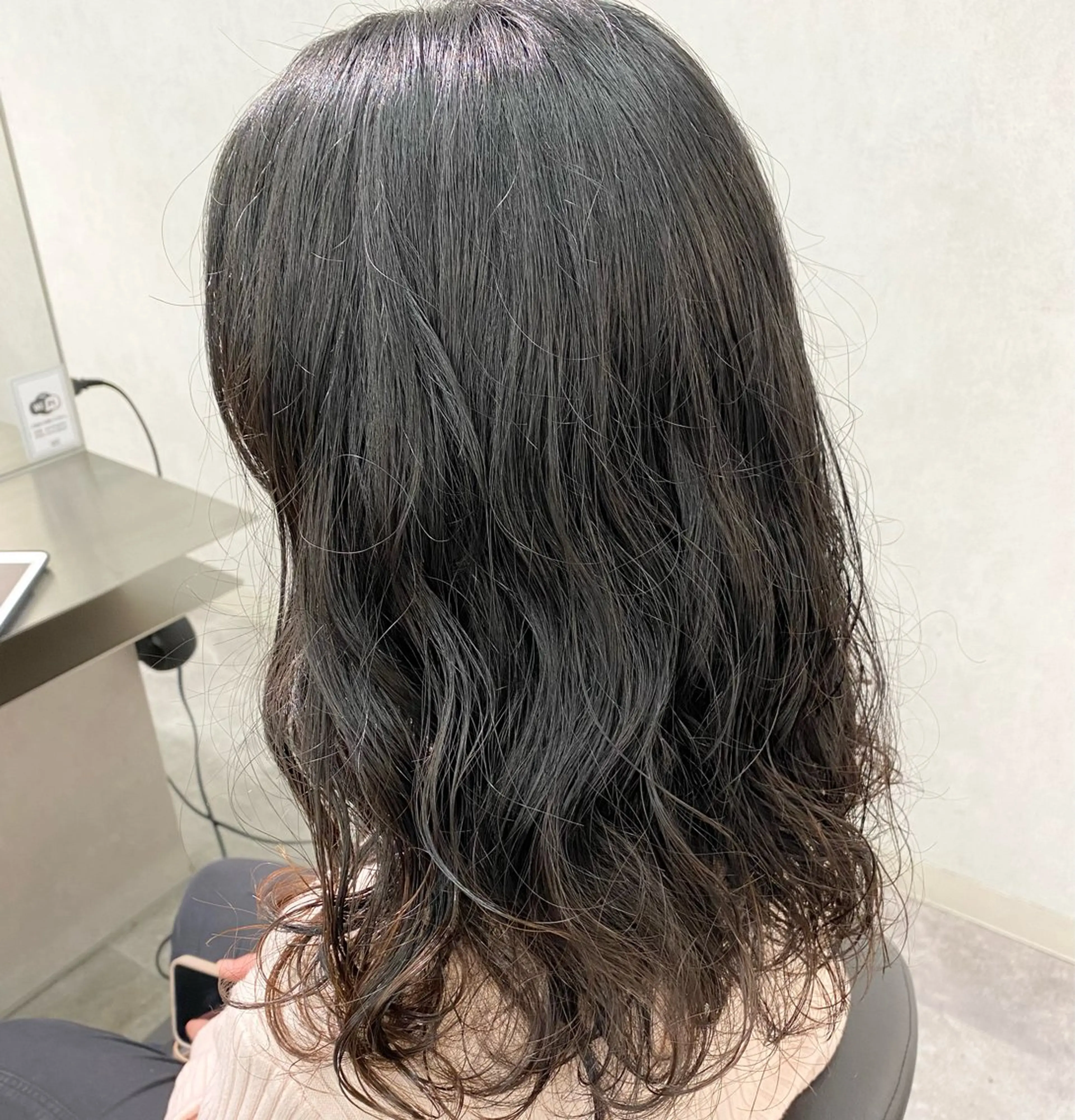 ミディアム パーマ 透明感カラー/当日予 約OK🤍〔杉野葵〕のヘアスタイル