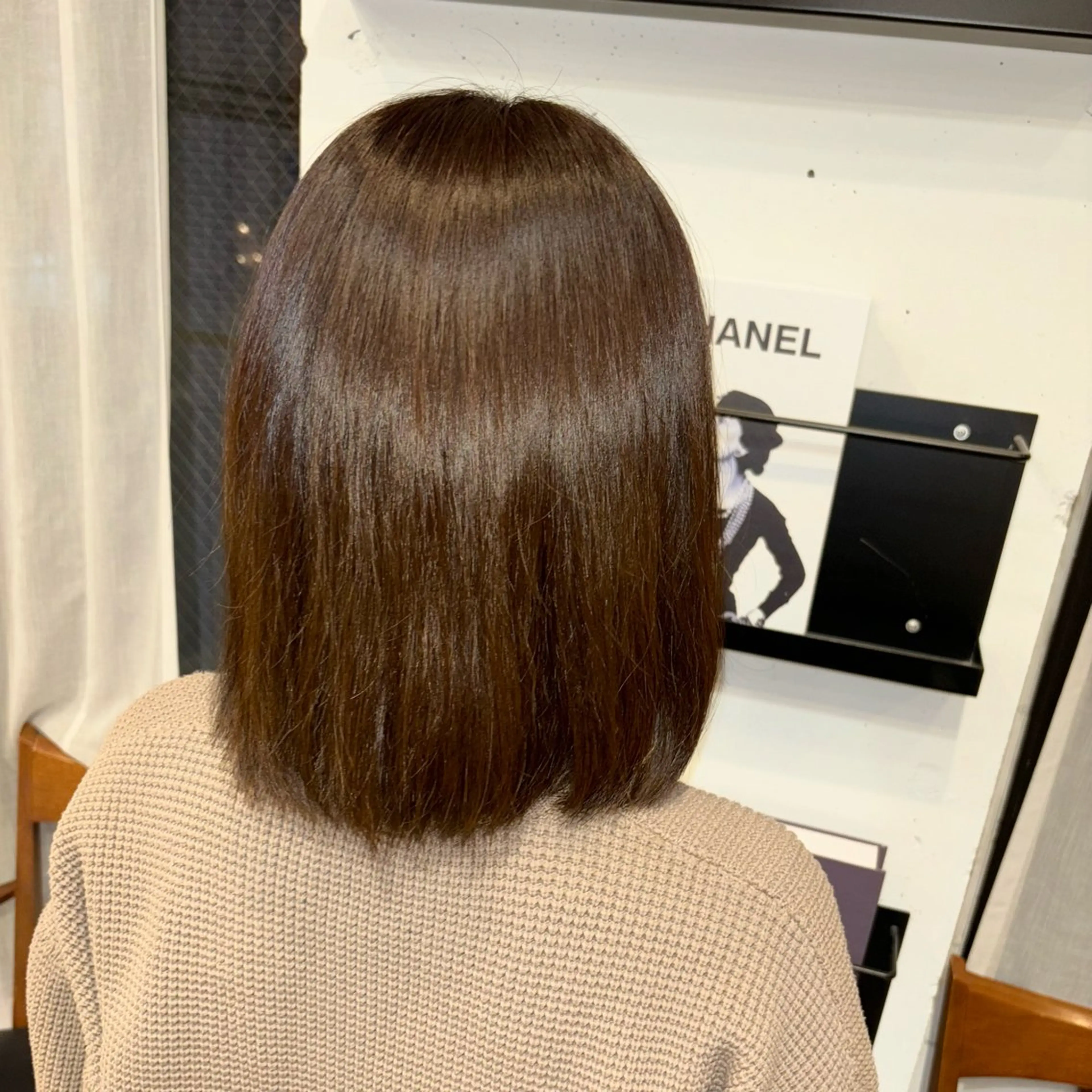 カラー 新原 陽那のヘアスタイル