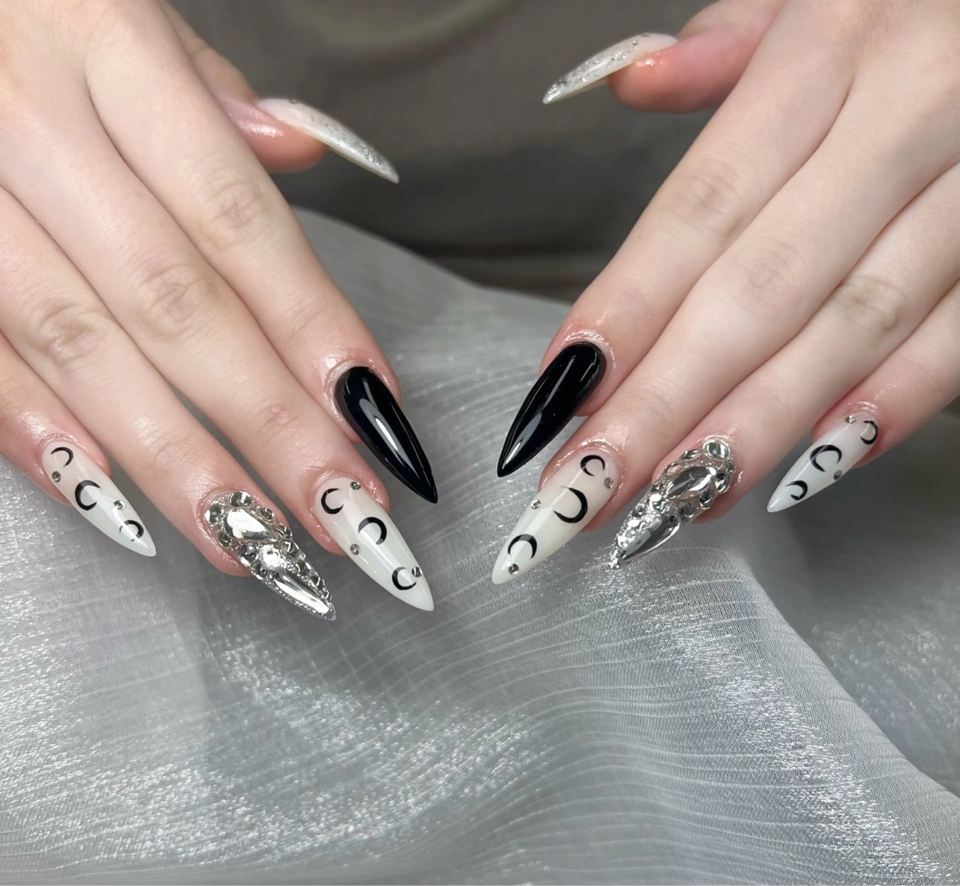 ネイル チークネイル フットネイル ジェルネイル 韓国ネイル マグネットネイル ハンドネイル KING_NAIL YUMIのネイルデザイン