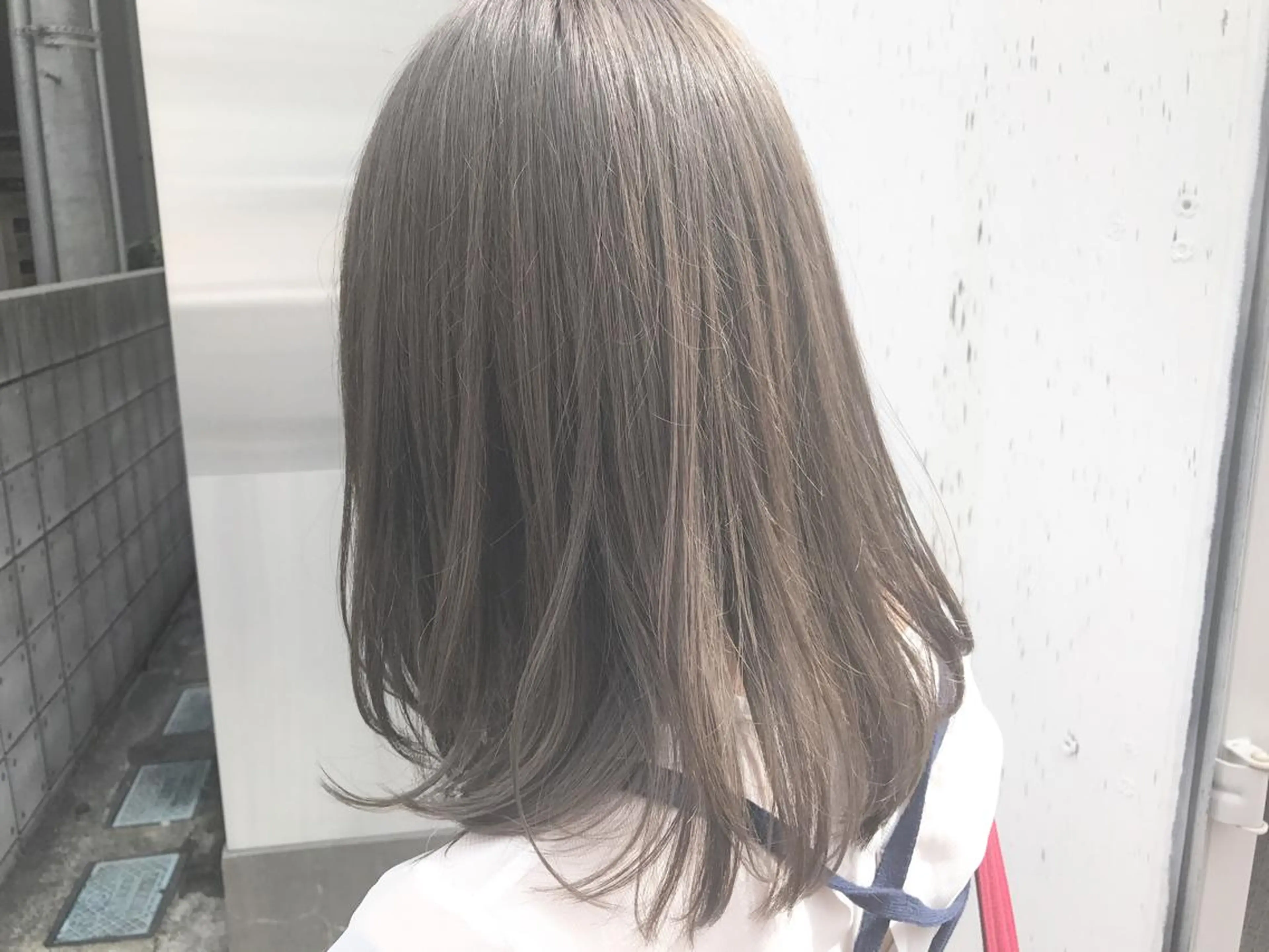 ミディアム カラー グレージュ カット ヘアカラー トリートメント ヘアセット 透明感カラー× レイヤーカット✨高梨のヘアスタイル