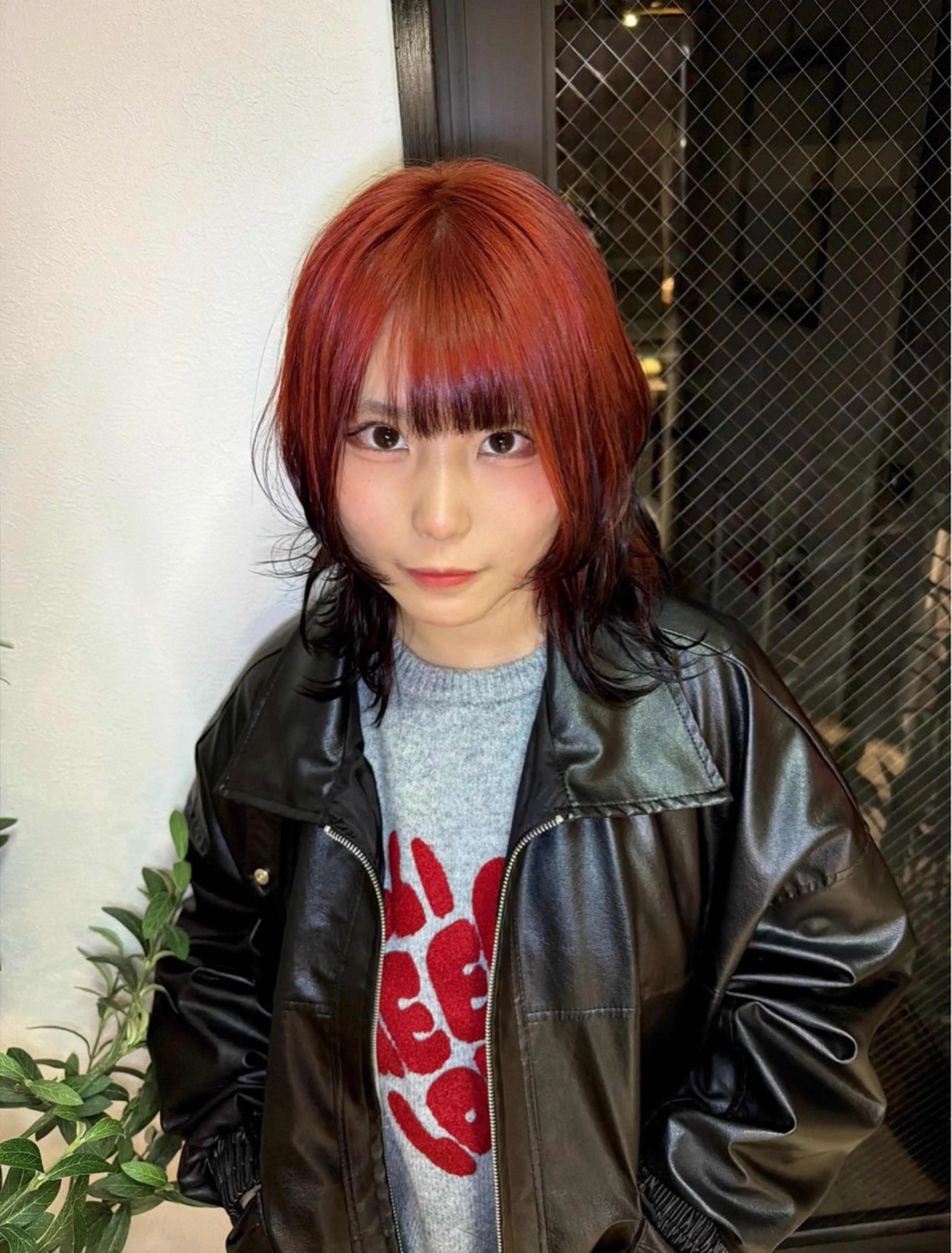 ミディアム カラー パーマ ヘアアレンジ 切りっぱなしボブ ボブレイヤー ブリーチ ケアブリーチ ダブルカラー 【.ico】心斎橋/ ウルフ/飛田ゆうきのヘアスタイル