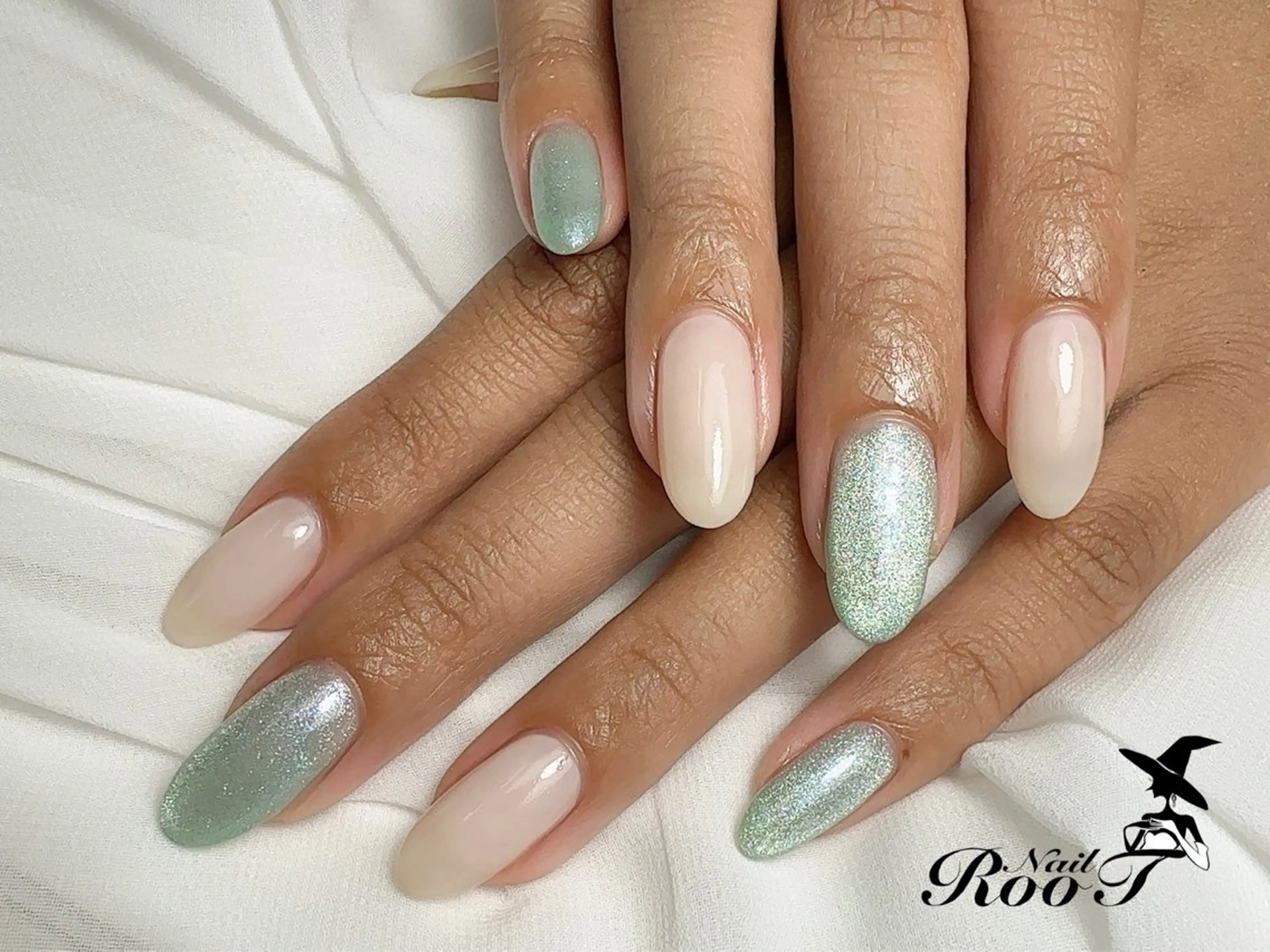 ネイル フラッシュネイル フラッシュマグ ハンドネイル RooT Nailのネイルデザイン