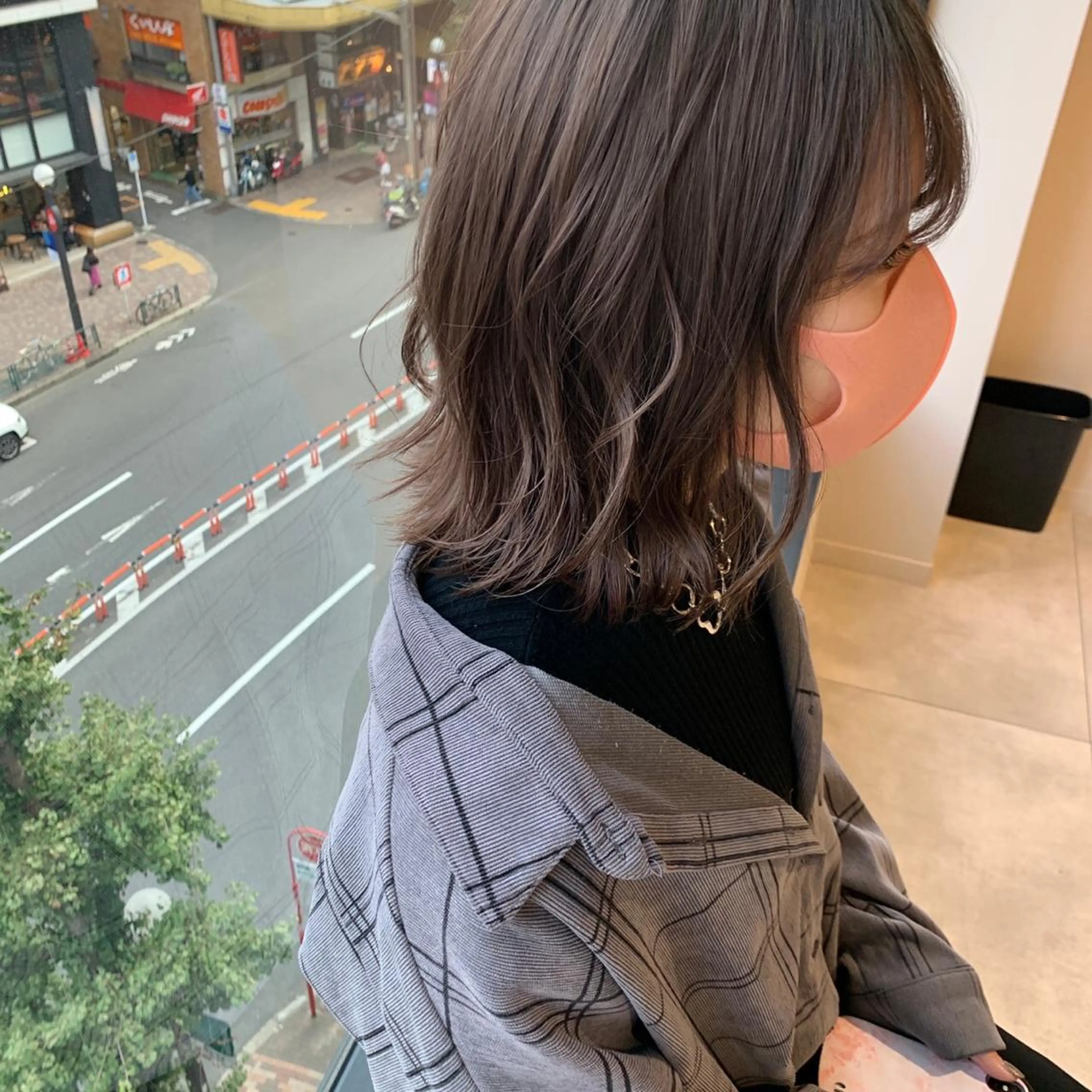 ミディアム カラー 小川 舜人のヘアスタイル