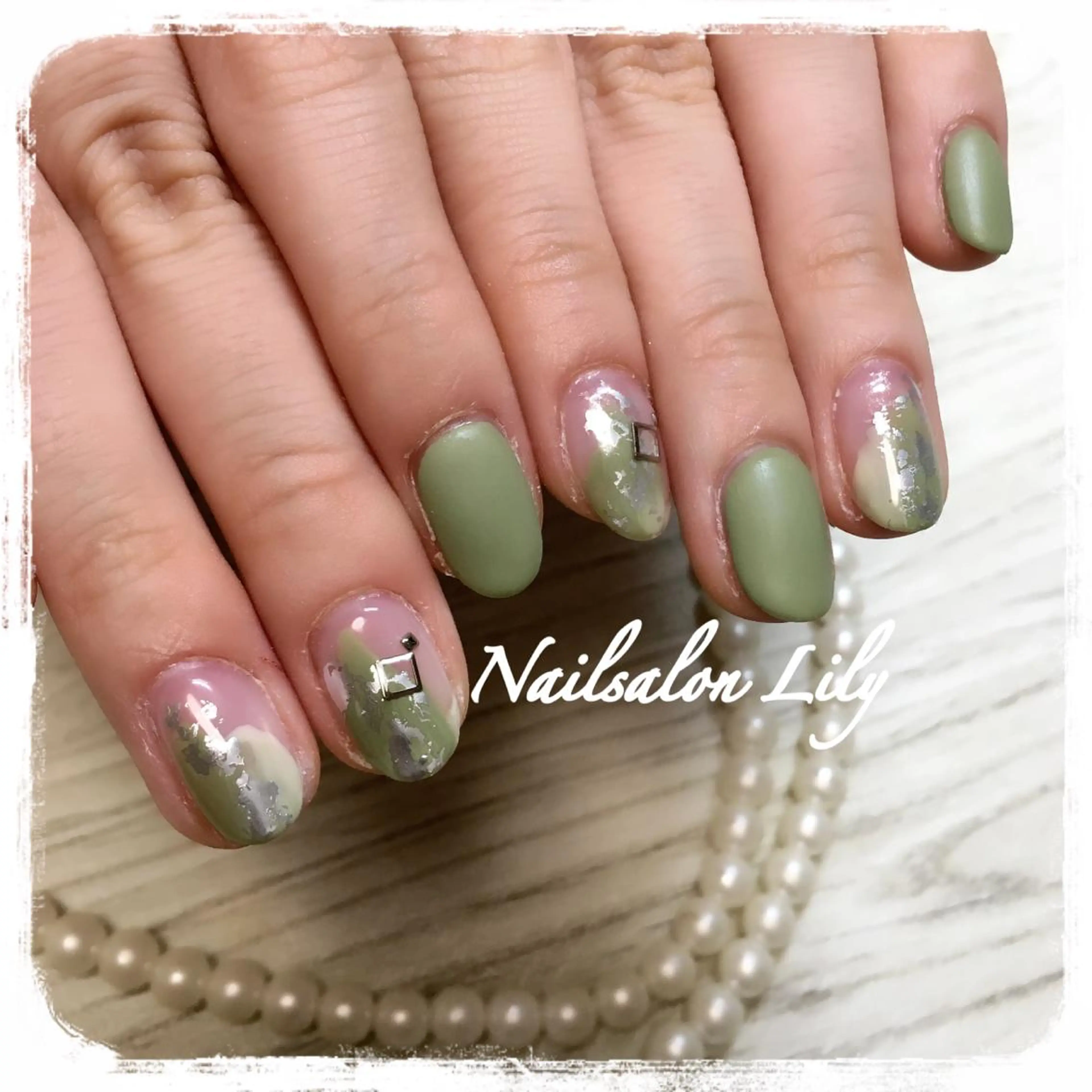 ネイル ハンドネイル Lily*nail 🌻Mii🌻のネイルデザイン