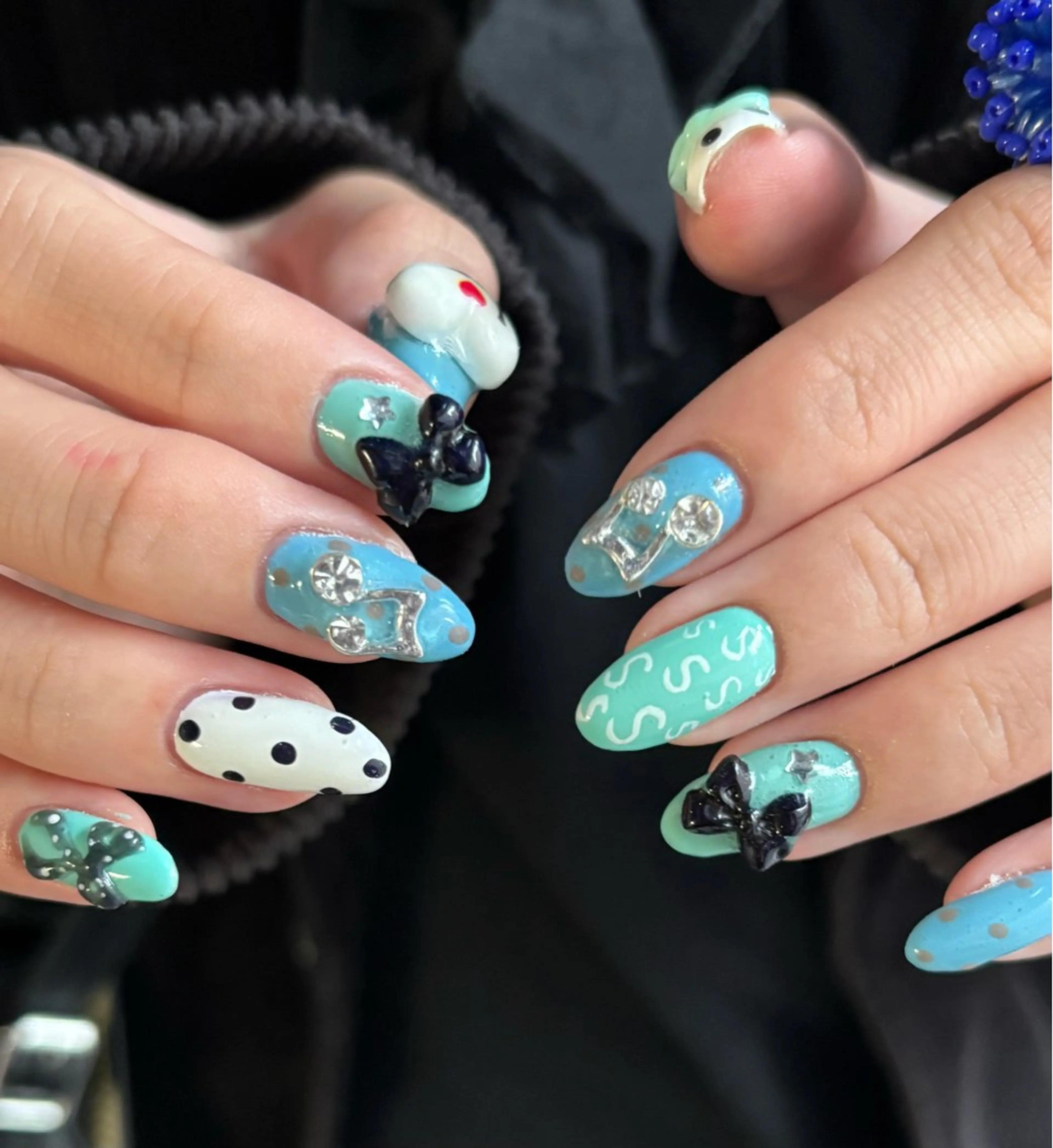 ネイル ハンドネイル 🪐富島彩夏 /海外nail🪐のネイルデザイン