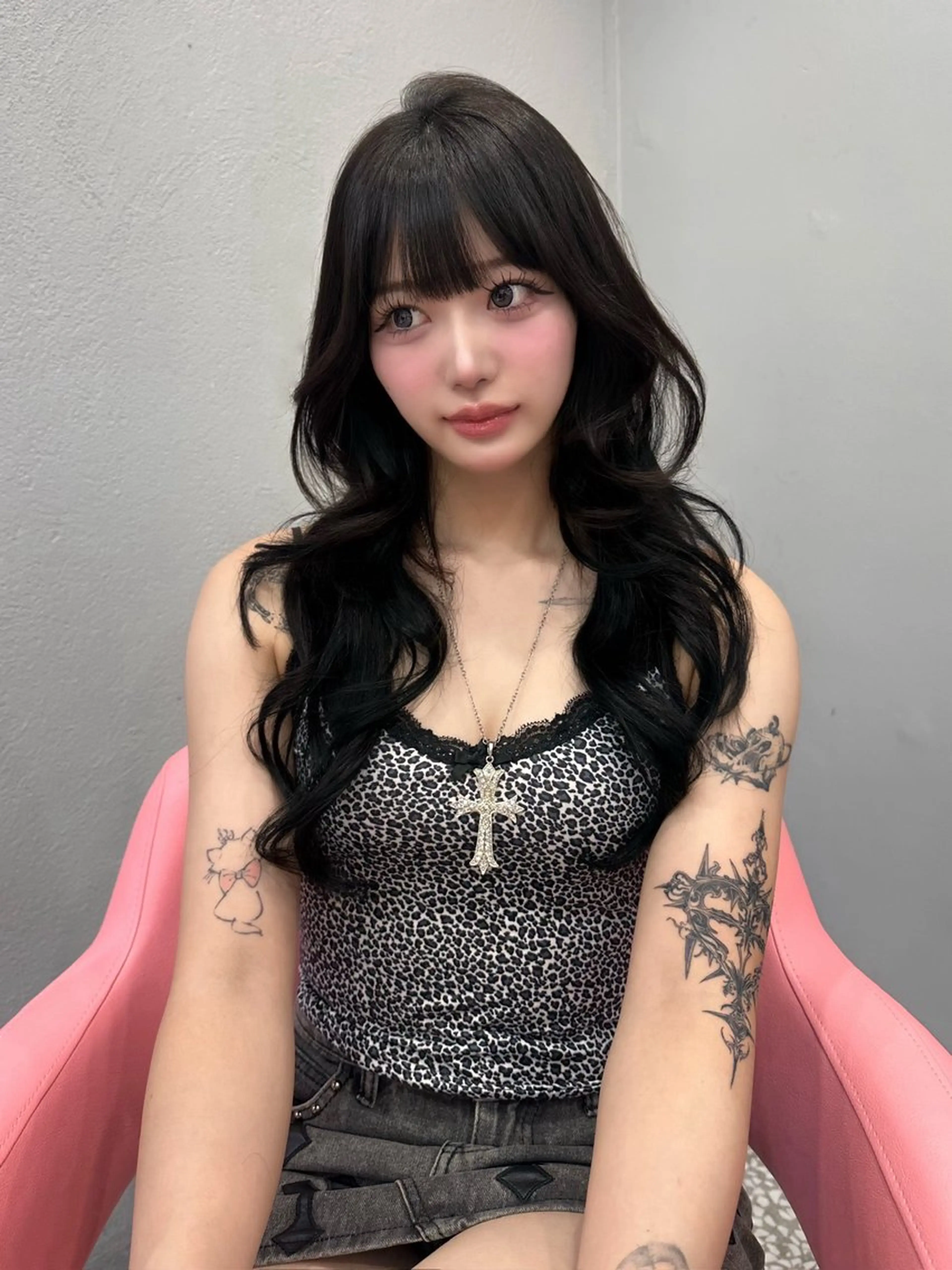 ロング カラー 透明感カラー カット ヘアカラー 𝑴𝑶𝑲𝑨渋谷 トレンド韓国ヘア🩷のヘアスタイル