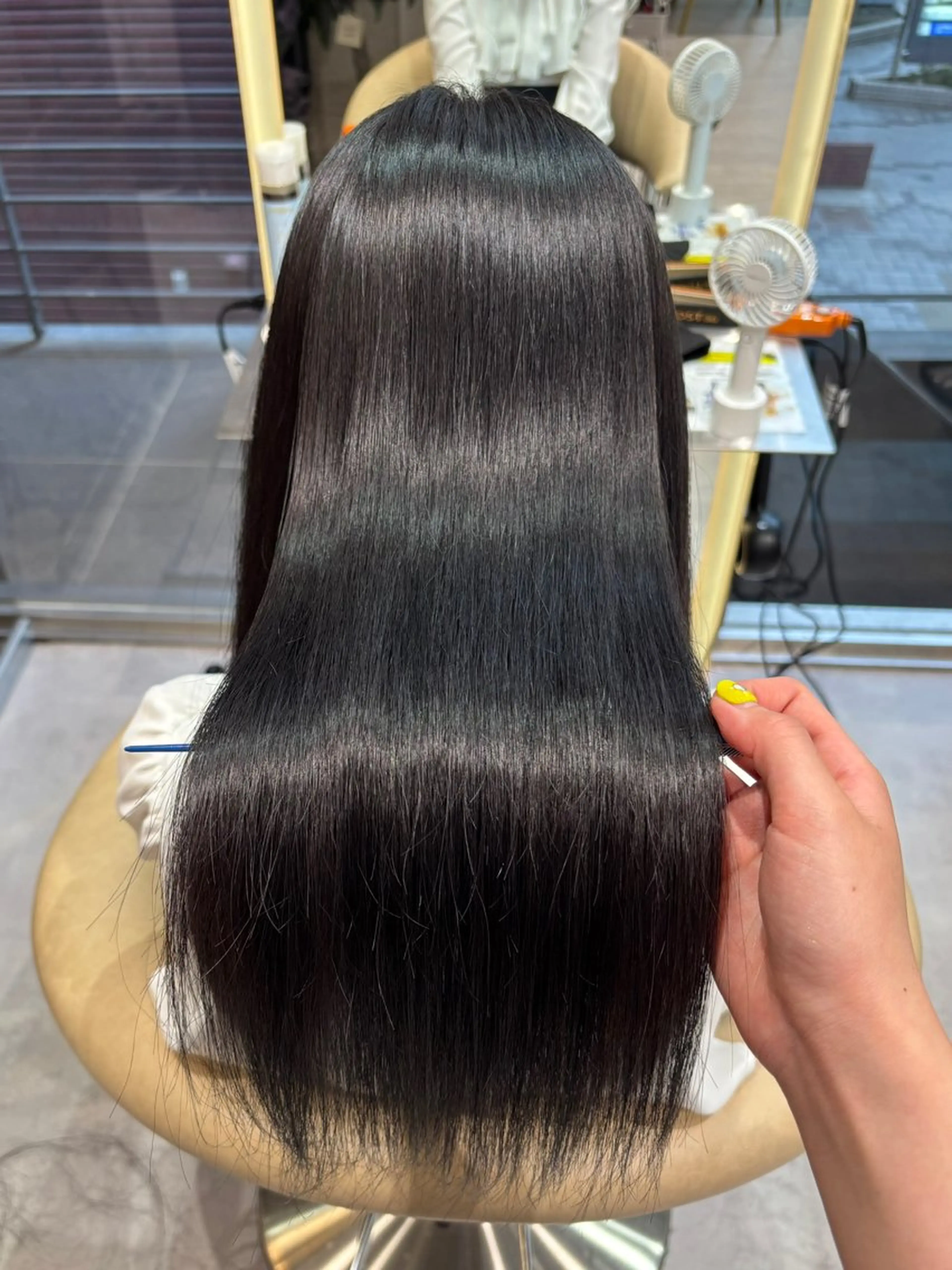 ロング カット ヘアカラー 縮毛矯正 トリートメント 💖ボブ/髪質改善 顔周りレイヤー/ユイのヘアスタイル