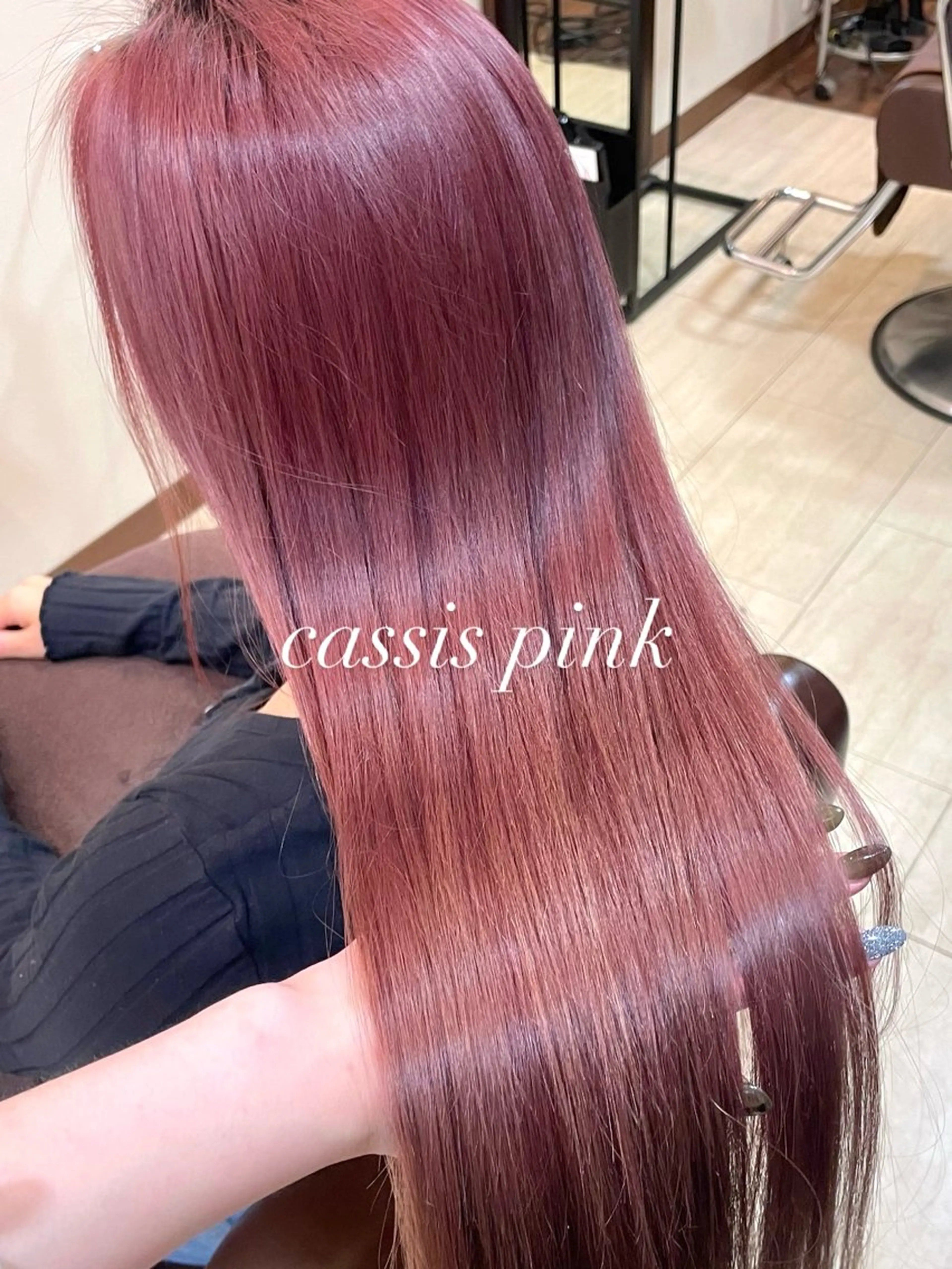 ロング カラー ヘアアレンジ ブリーチ ブロンド カシス ピンクカラー ヘアカラー トリートメント 青髪特化🩵 ダブルカラーのヘアスタイル