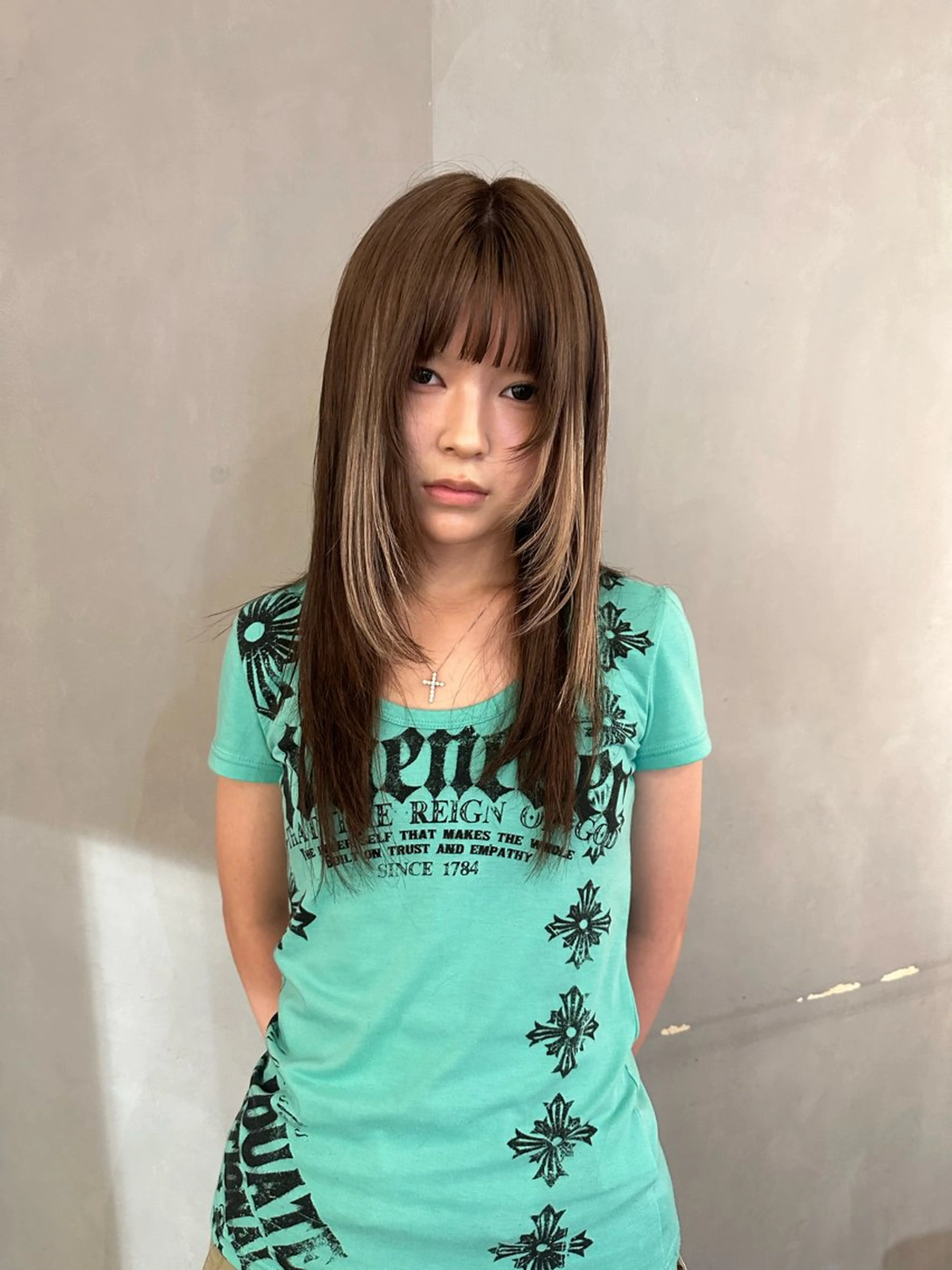 セミロング カラー カット ヘアカラー エクステ 美髪・シールエクステ ホソタニリョウコのヘアスタイル