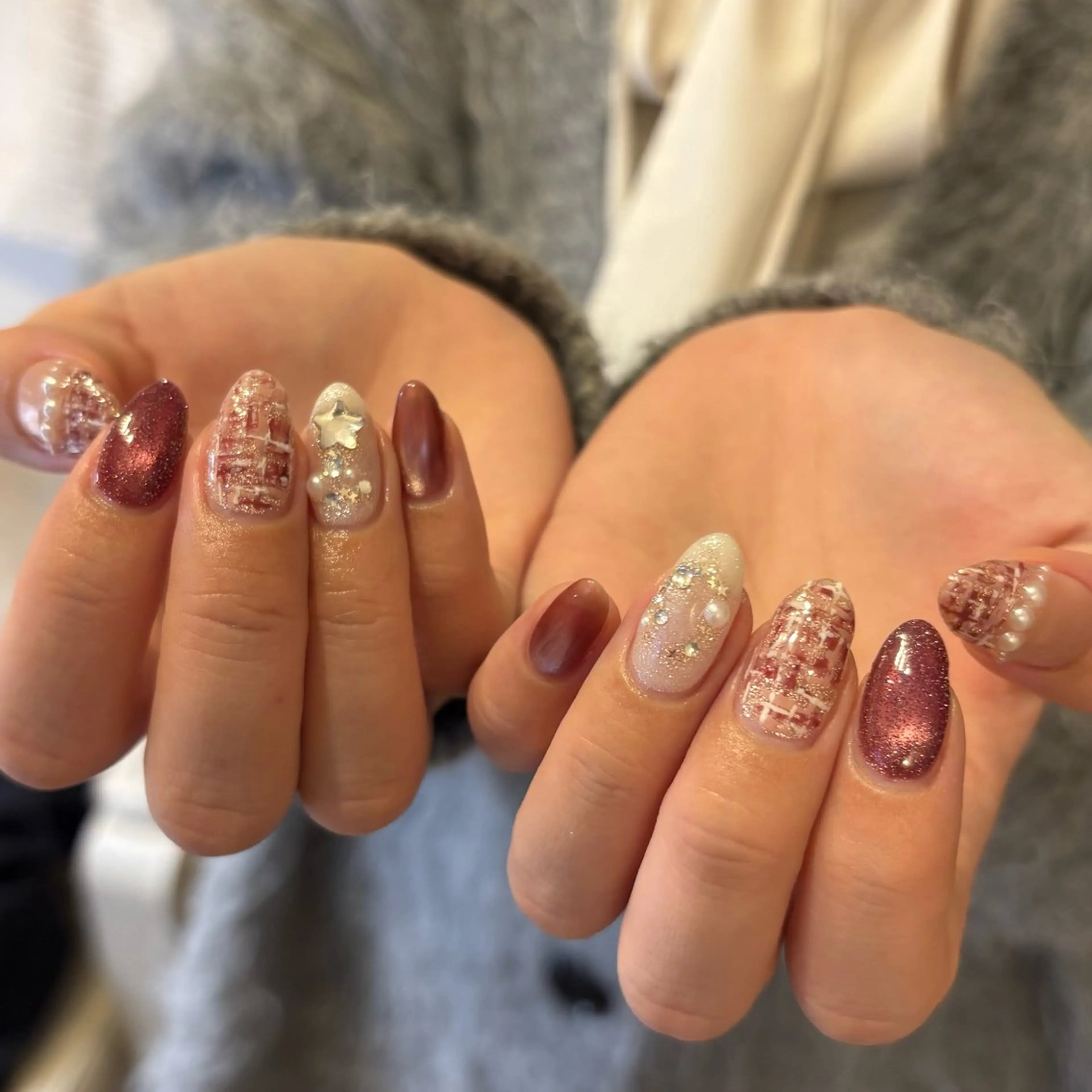 ネイル 韓国ネイル ツイードネイル ワンホンネイル 冬ネイル クリスマス ハンドネイル amuse ニュアンス/個性派のネイルデザイン