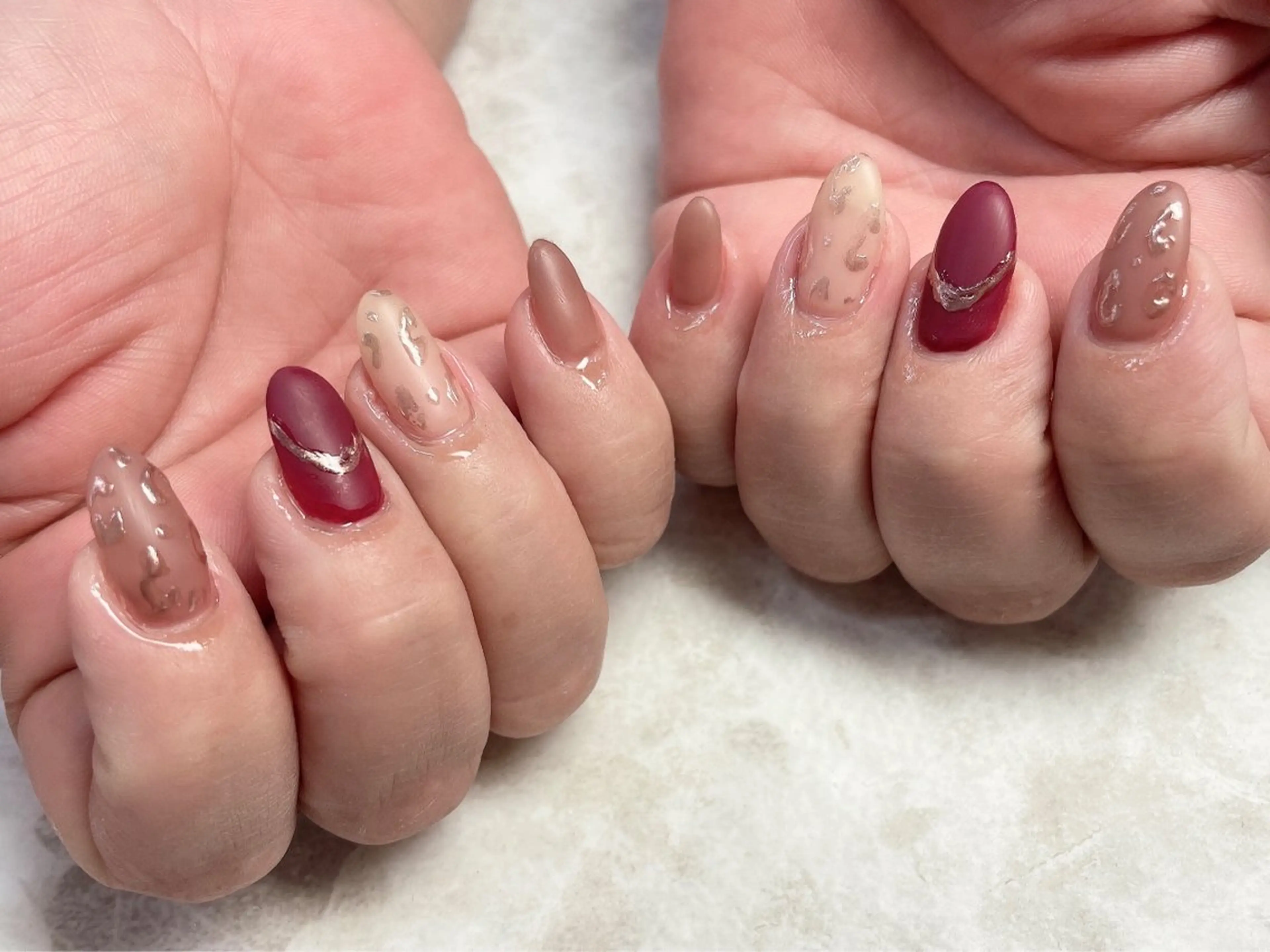 ネイル マットネイル ミラーネイル Amour 佐智子の眉毛・アイブロウイメージ