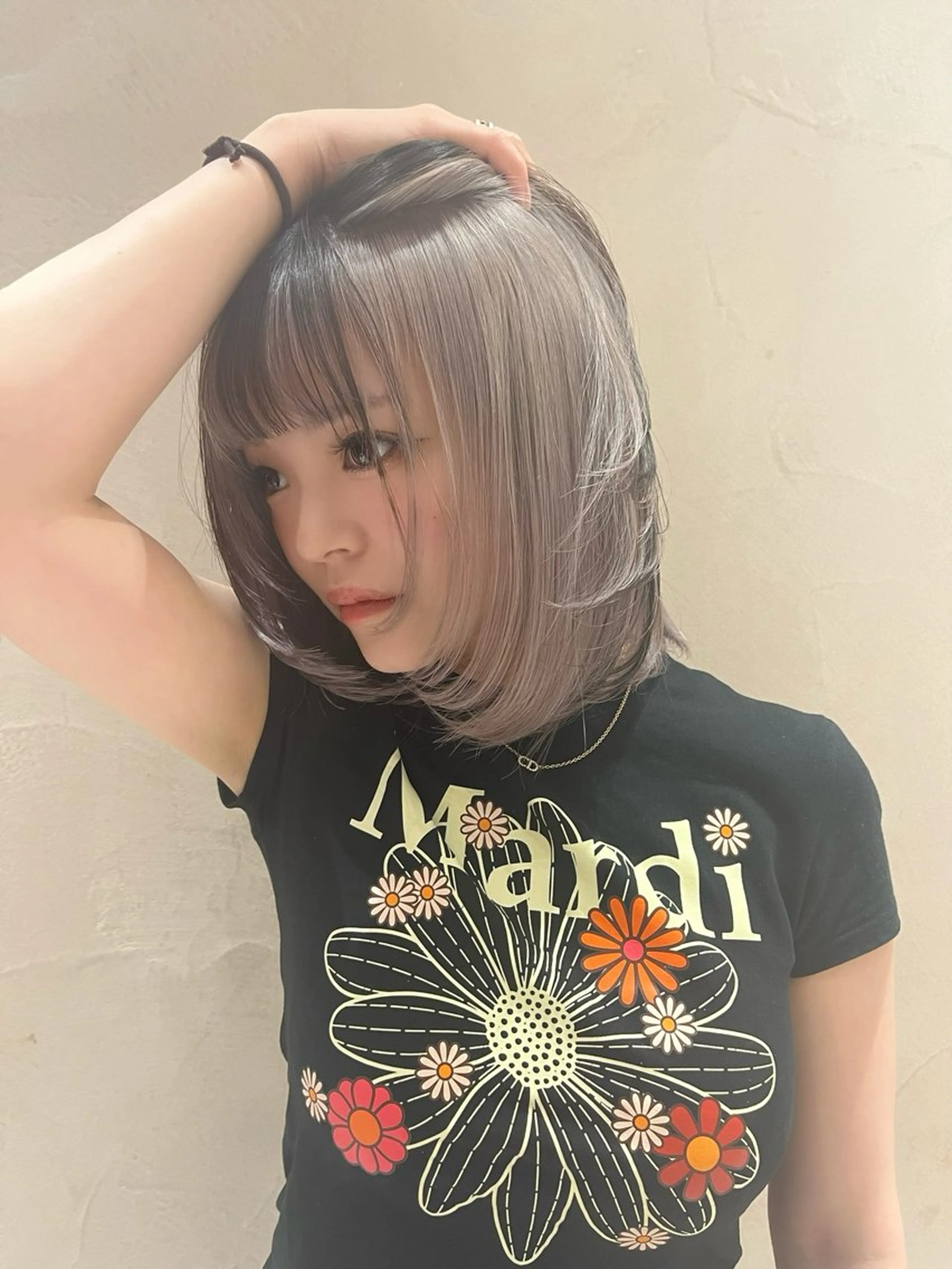 ミディアム ハッシュカット レイヤーカット 似合わせカット ヘアカラー トリートメント レイヤー似合わせ 透明感カラーりきやのヘアスタイル