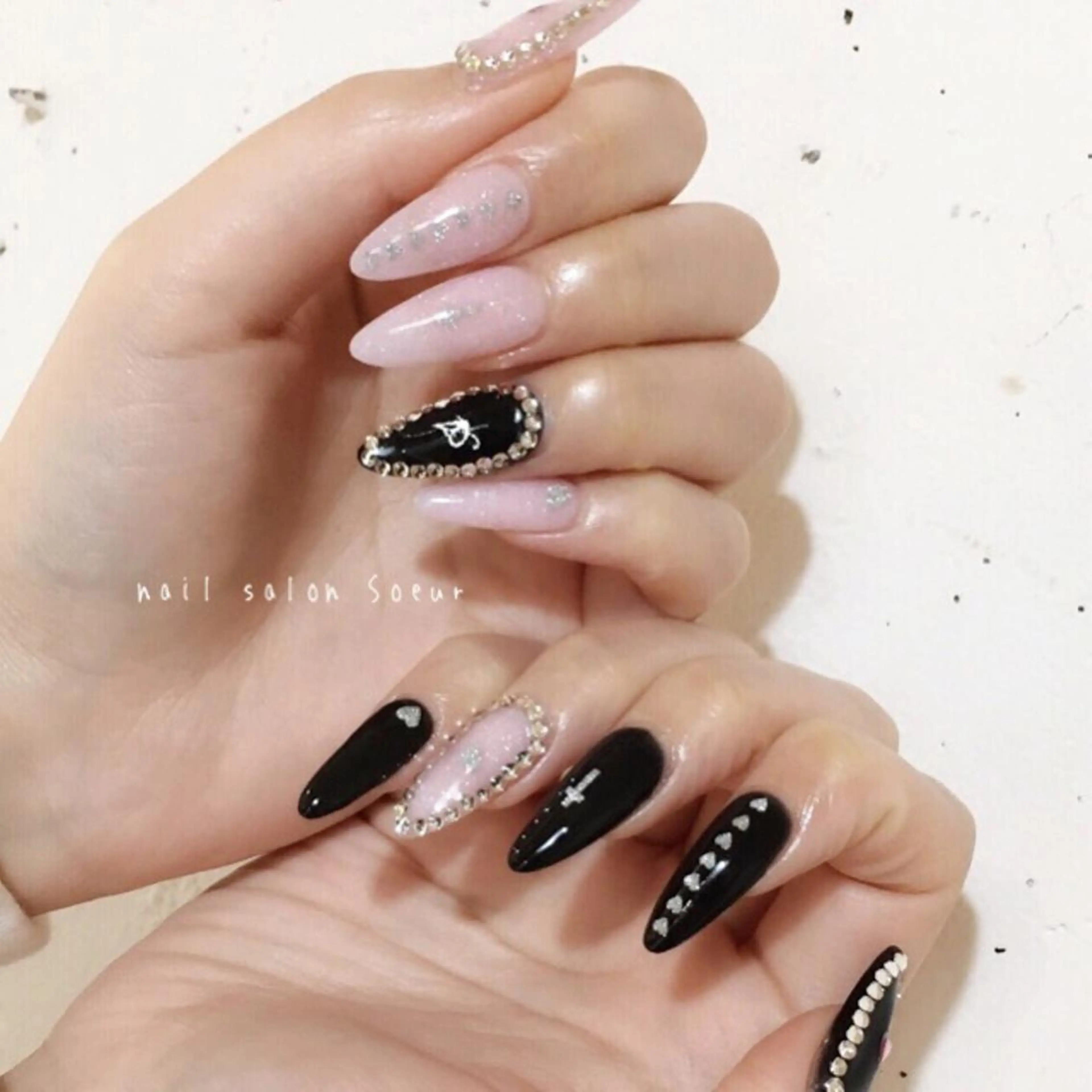ネイル ハート 持ち込み ピンク スカルプネイル シルバー ハンドネイル nail salon Soeurのネイルデザイン