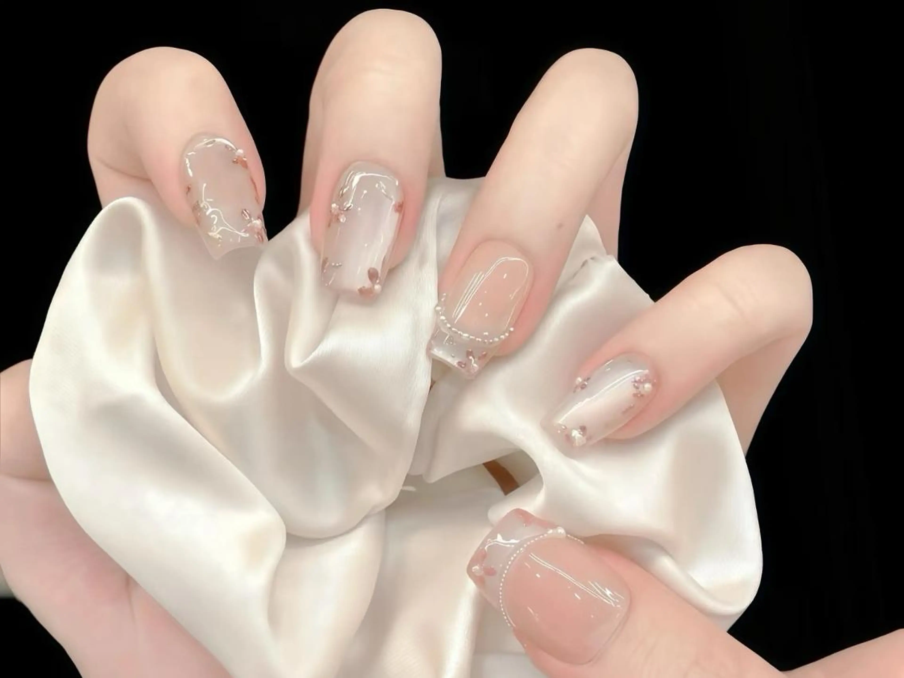 ネイル ジェルネイル 韓国ネイル 持ち込み パラジェル ワンホンネイル ハンドネイル ハンドケア Hana Bloom Nail💜Akiのネイルデザイン