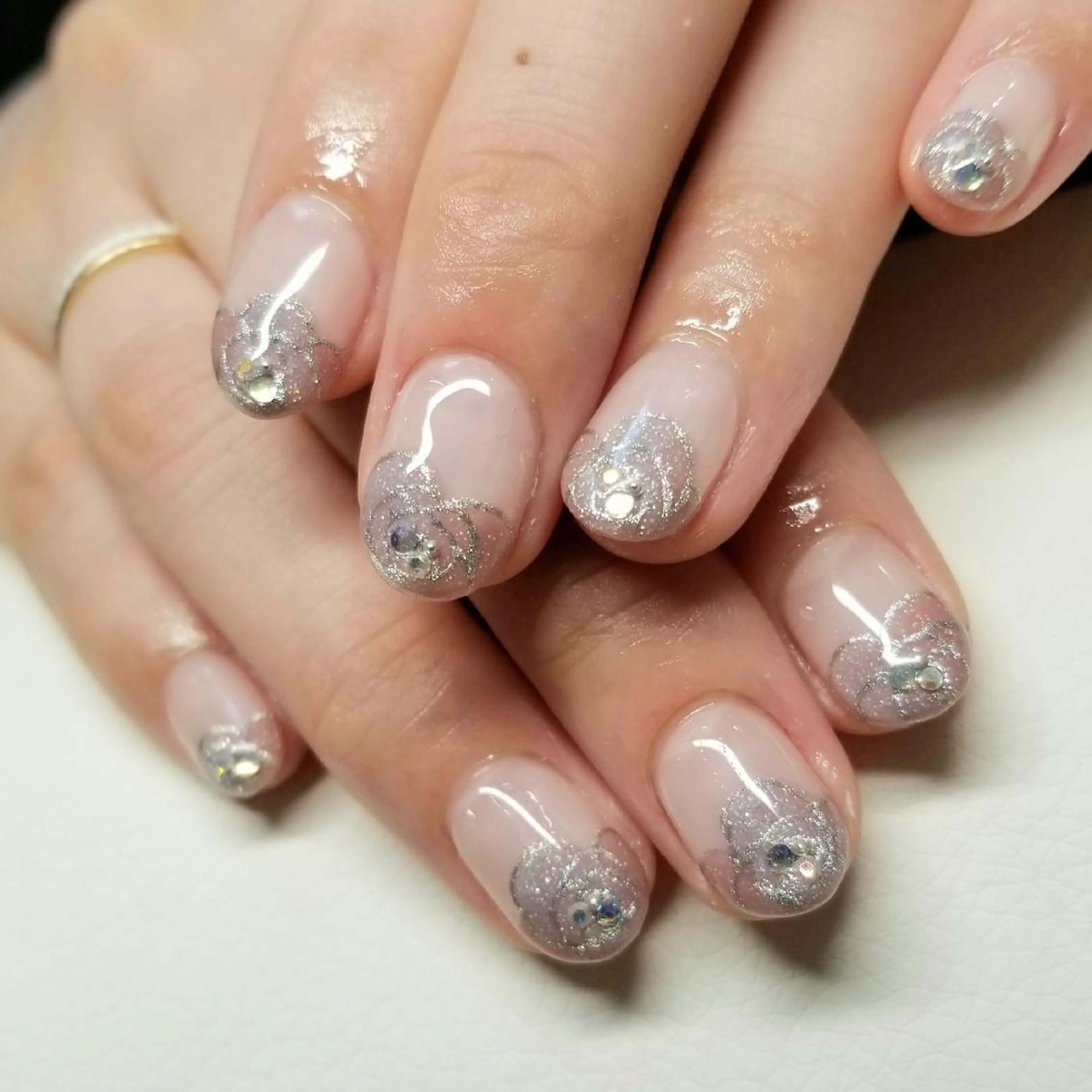ネイル フレンチネイル L'instant  Nail Artzのネイルデザイン