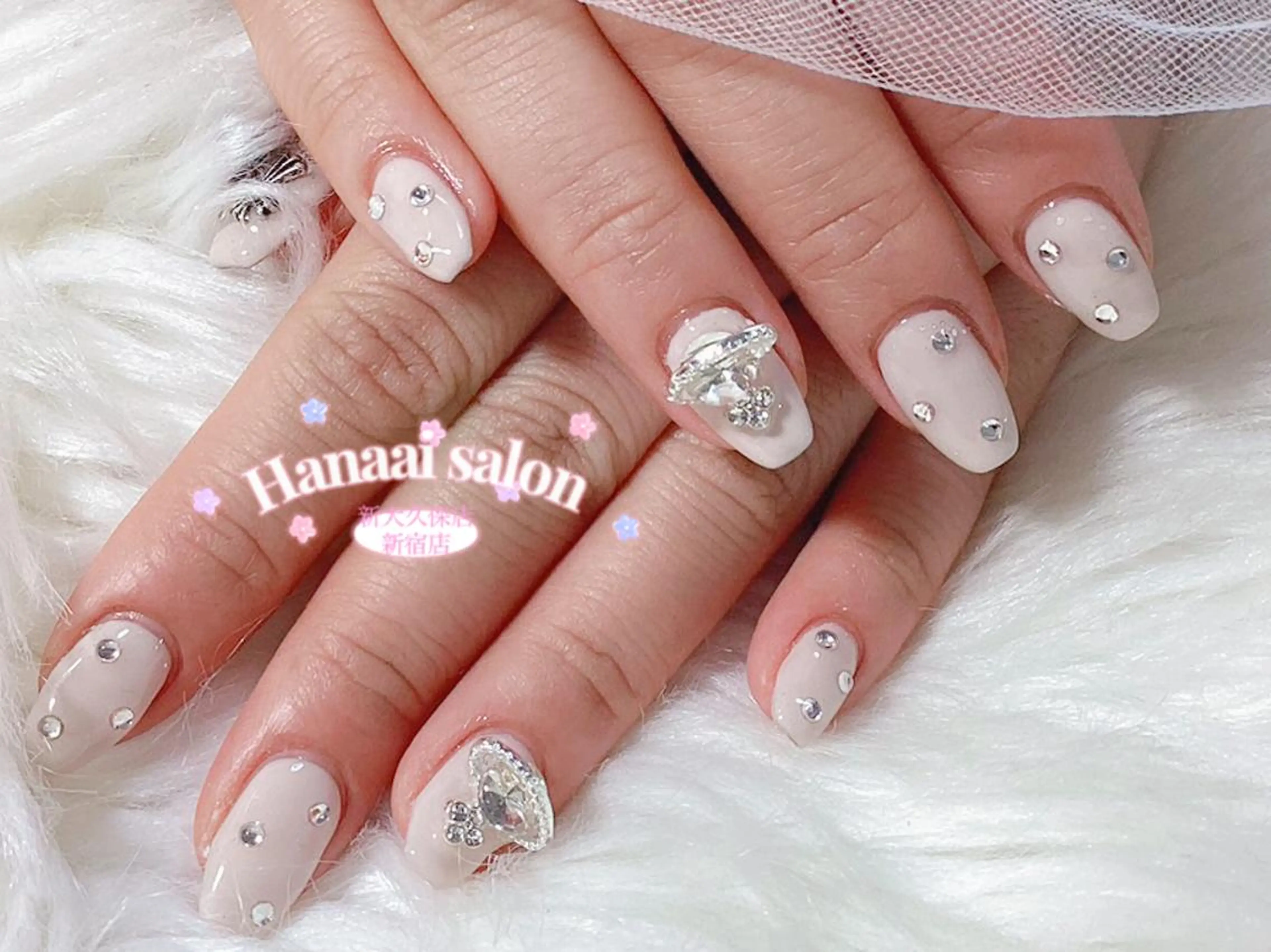 ネイル アートネイル フラッシュネイル フットネイル ジェルネイル グラデーション Hanaai Salonスニタのネイルデザイン