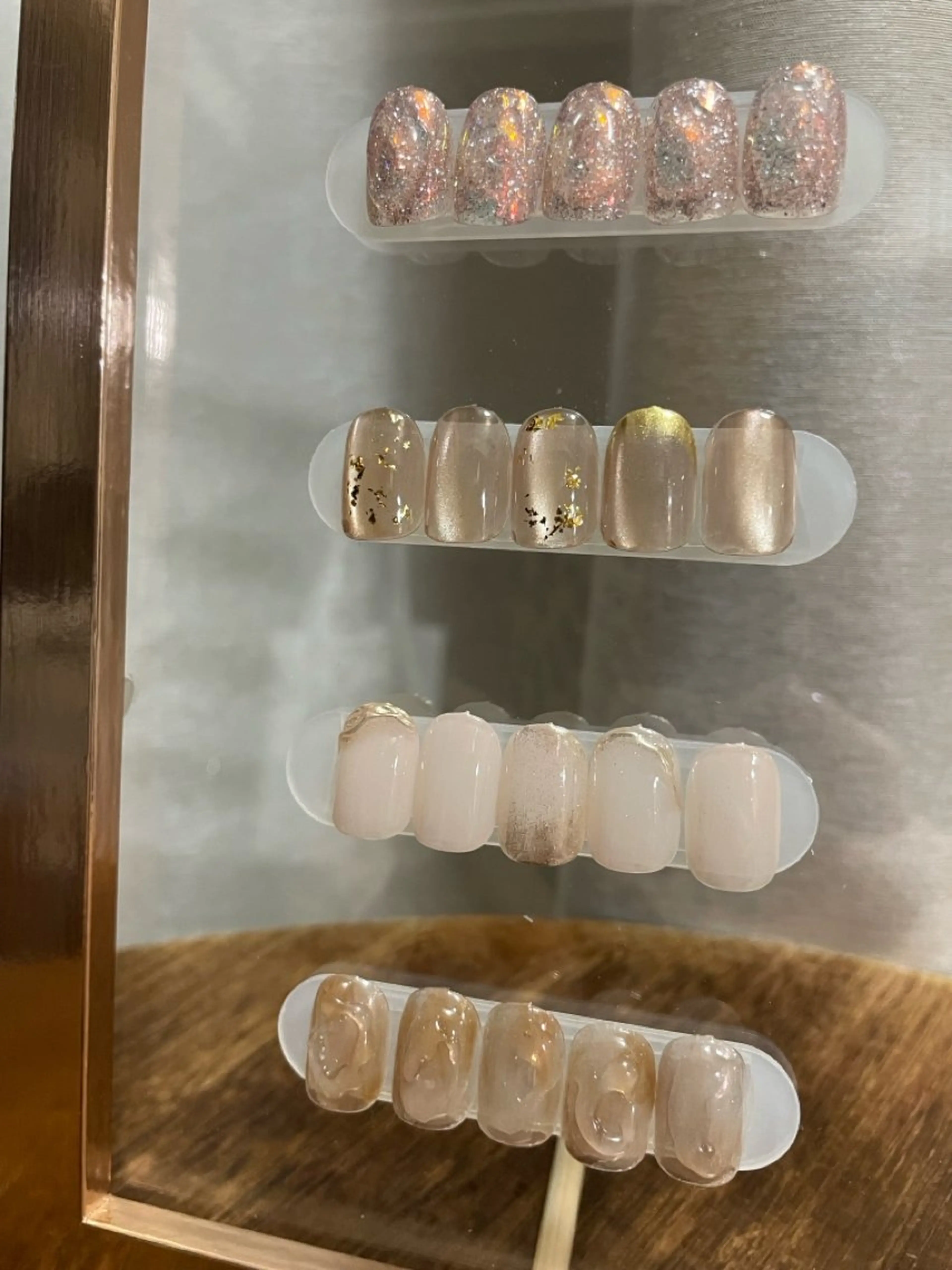 ネイル ジェルネイル マグネットネイル ニュアンスネイル オフィスネイル パラジェル tete nailstudioのネイルデザイン