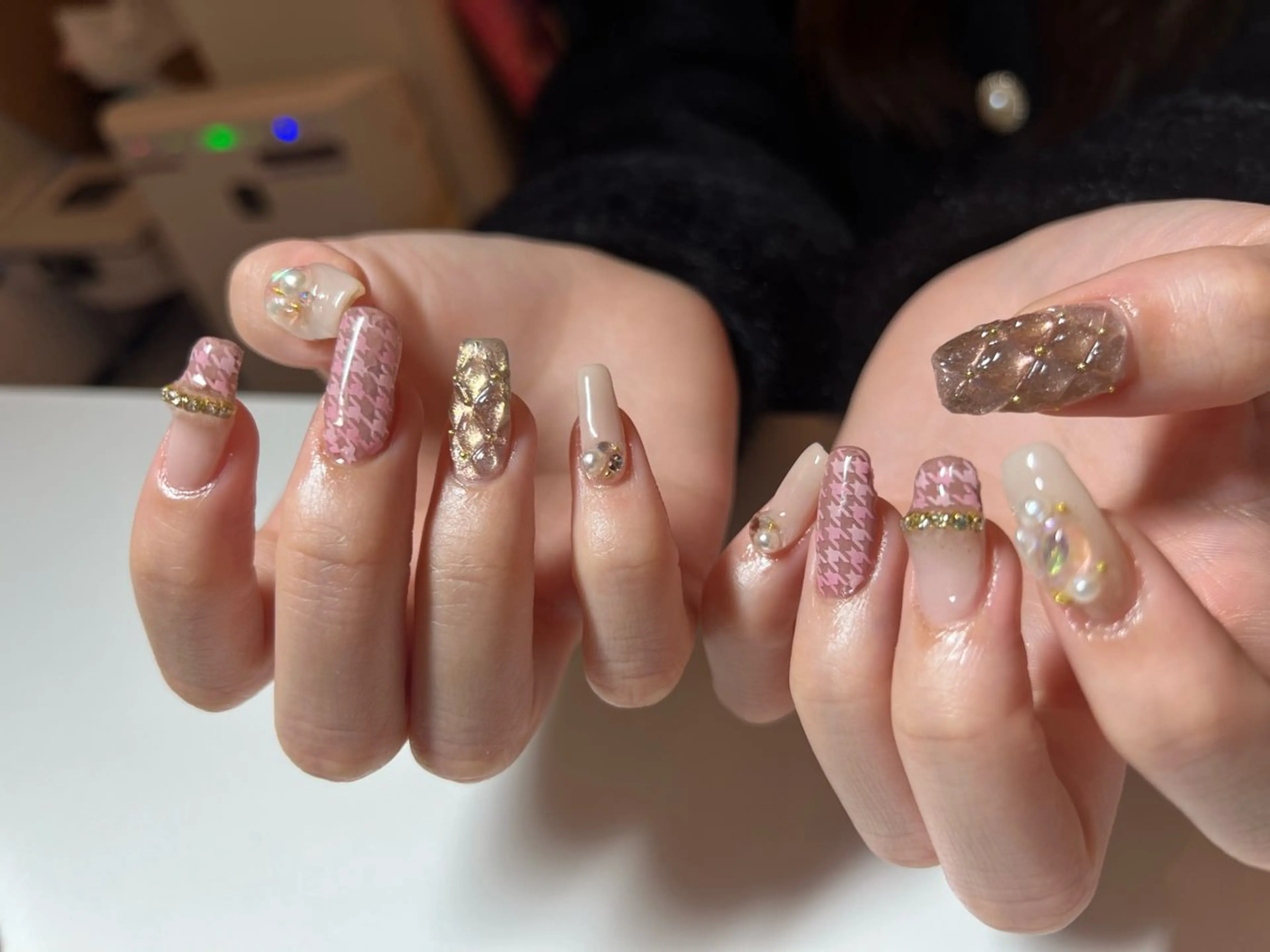 ネイル マグネットネイル 髙城 亜紀のネイルデザイン