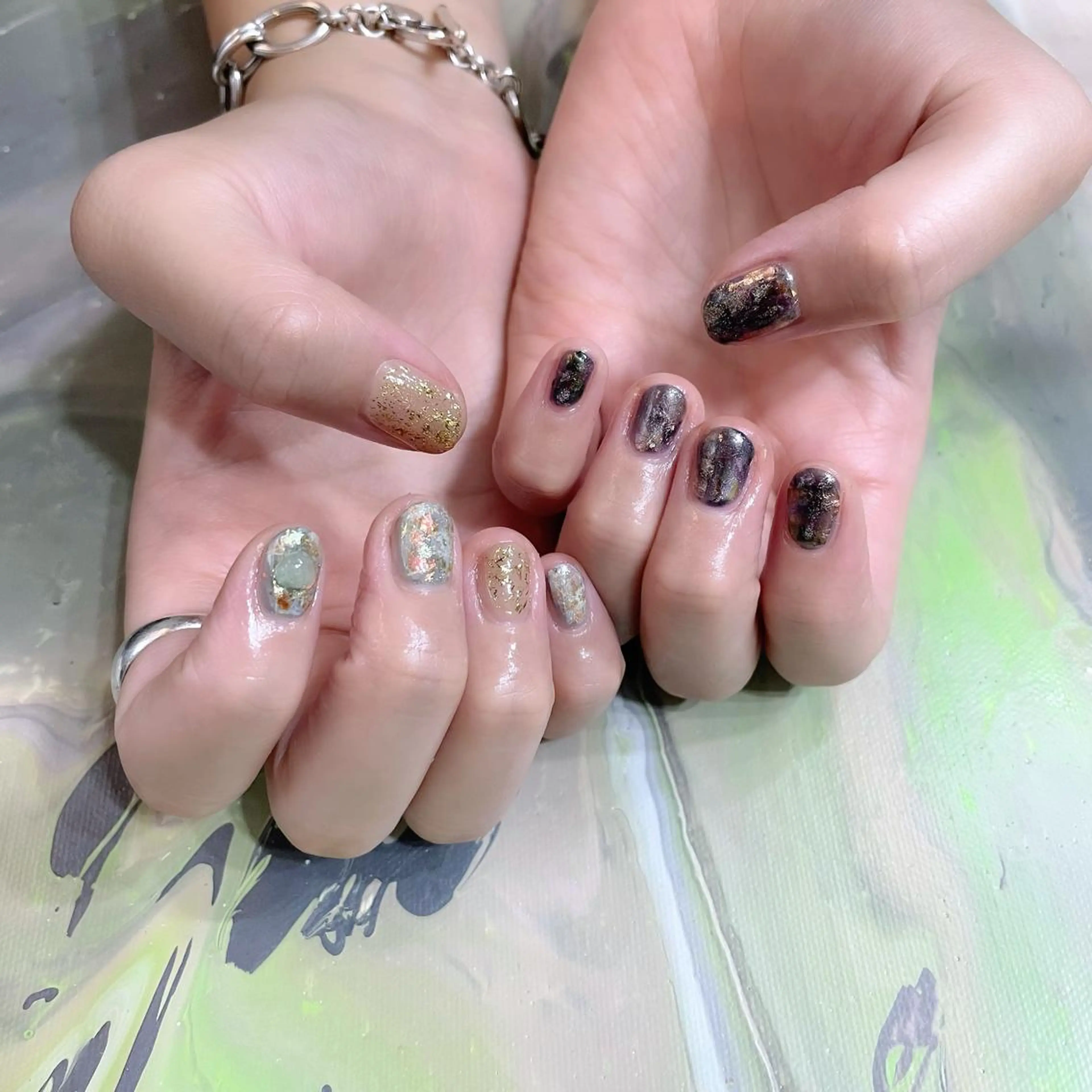 ネイル オーロラネイル 氷ネイル・うるうるネイル 韓国ネイル マグネットネイル ミラーネイル VOLLMOND nailのネイルデザイン