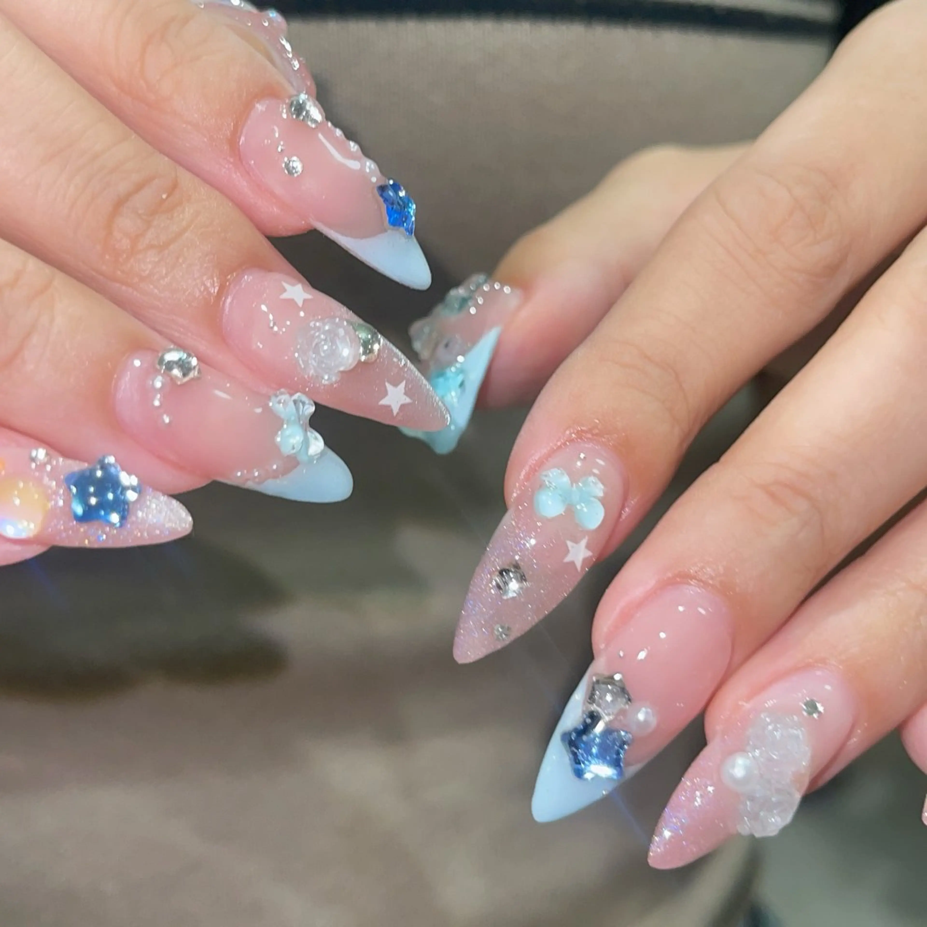 ネイル 🧁fein. nana🩵のネイルデザイン