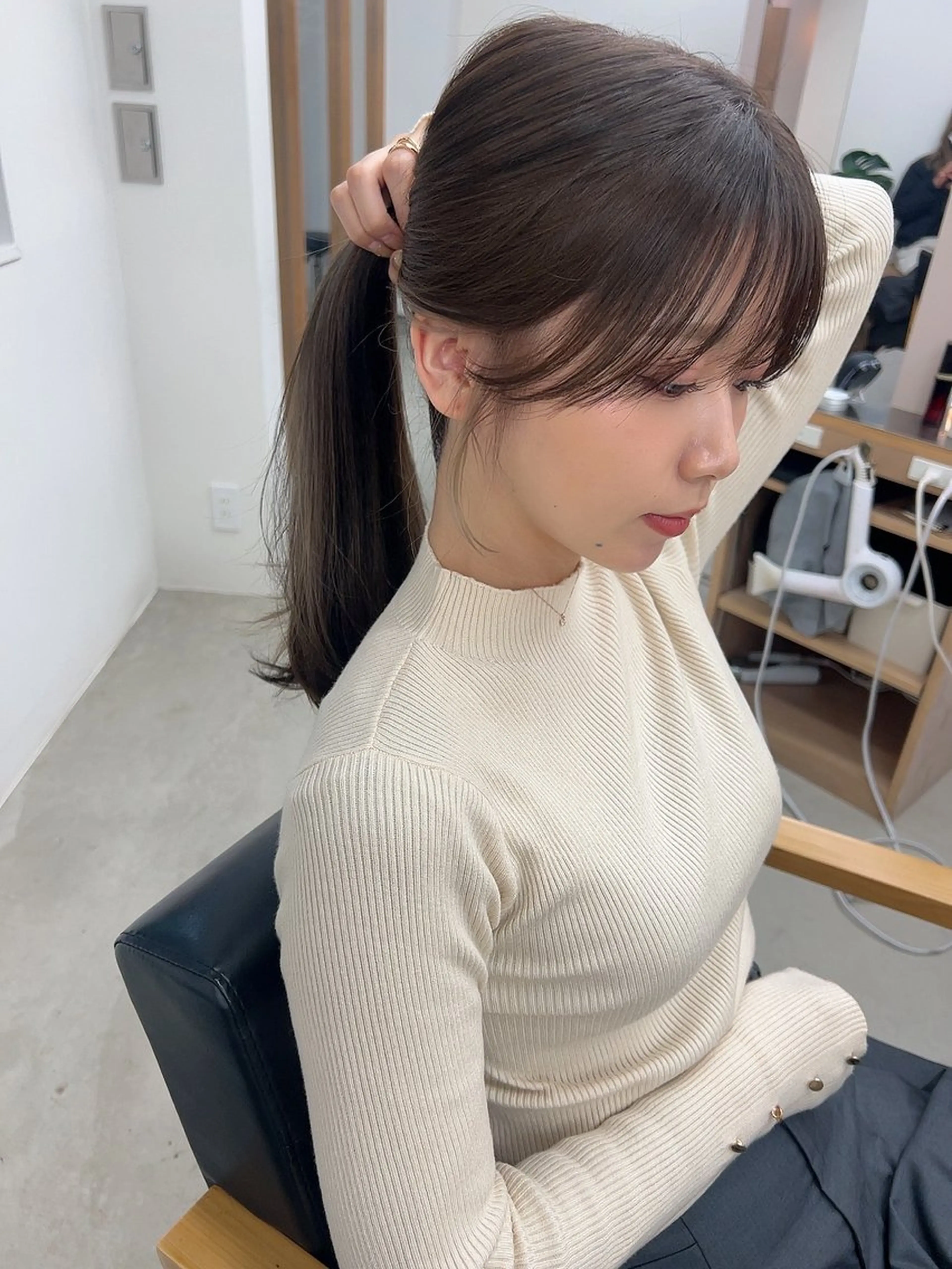 ロング カット ヘアカラー トリートメント vince. moekoのヘアスタイル