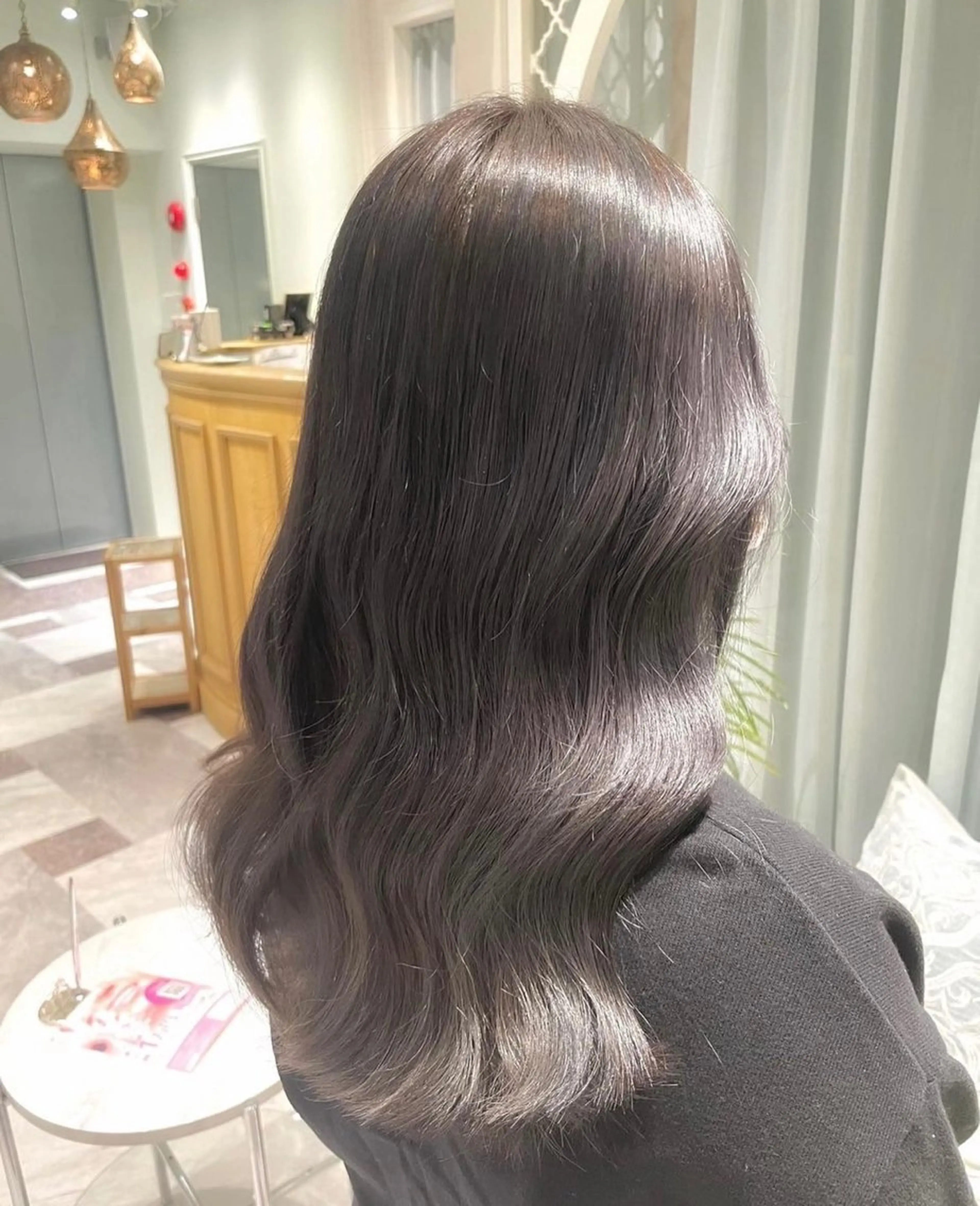 ロング カラー ヘアカラー トリートメント 顔周り\エクステ\ 透明感カラー\まりんのヘアスタイル