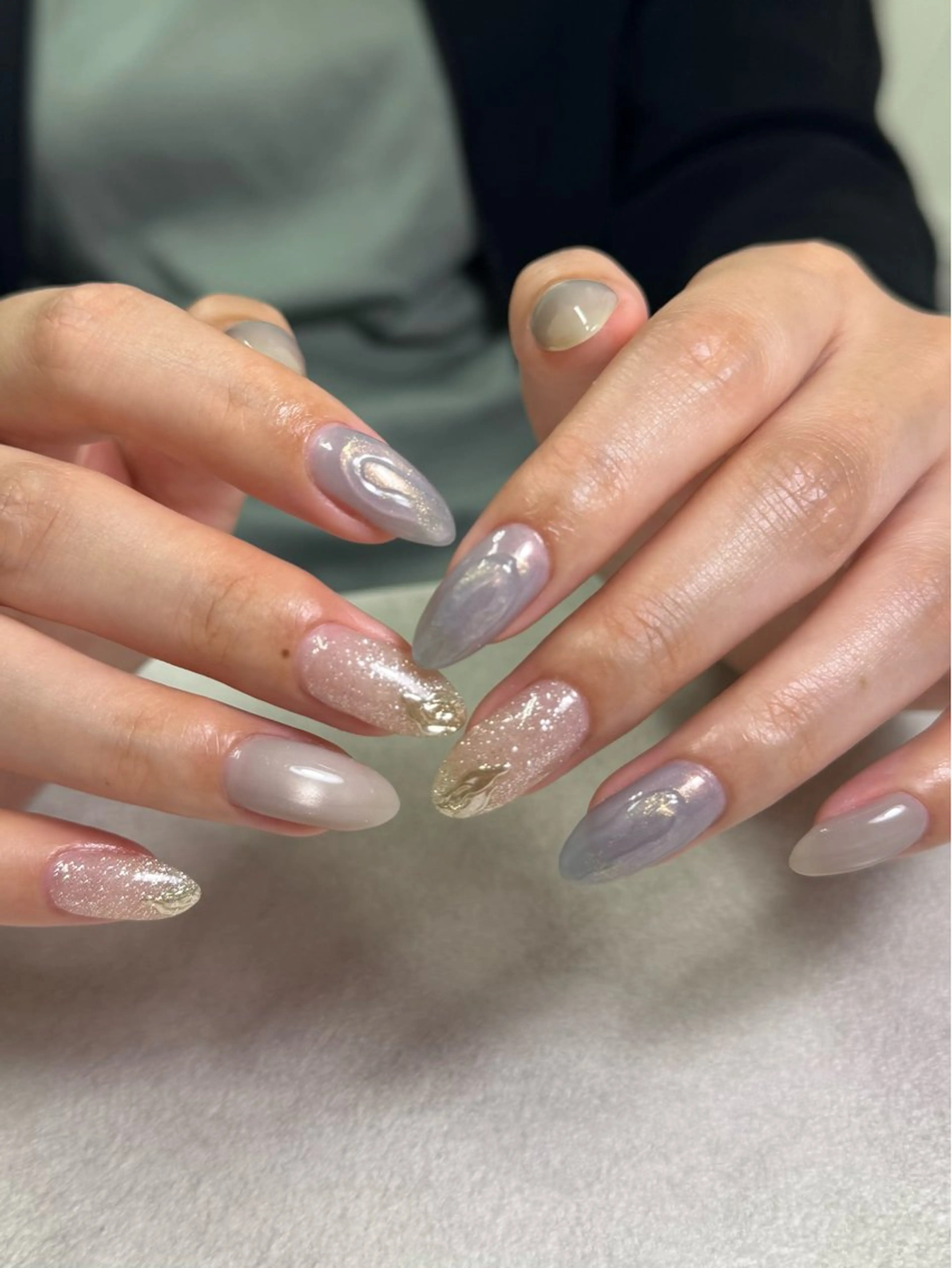 ネイル マグネットネイル ニュアンスネイル ハンドネイル Nail salon Genieのネイルデザイン