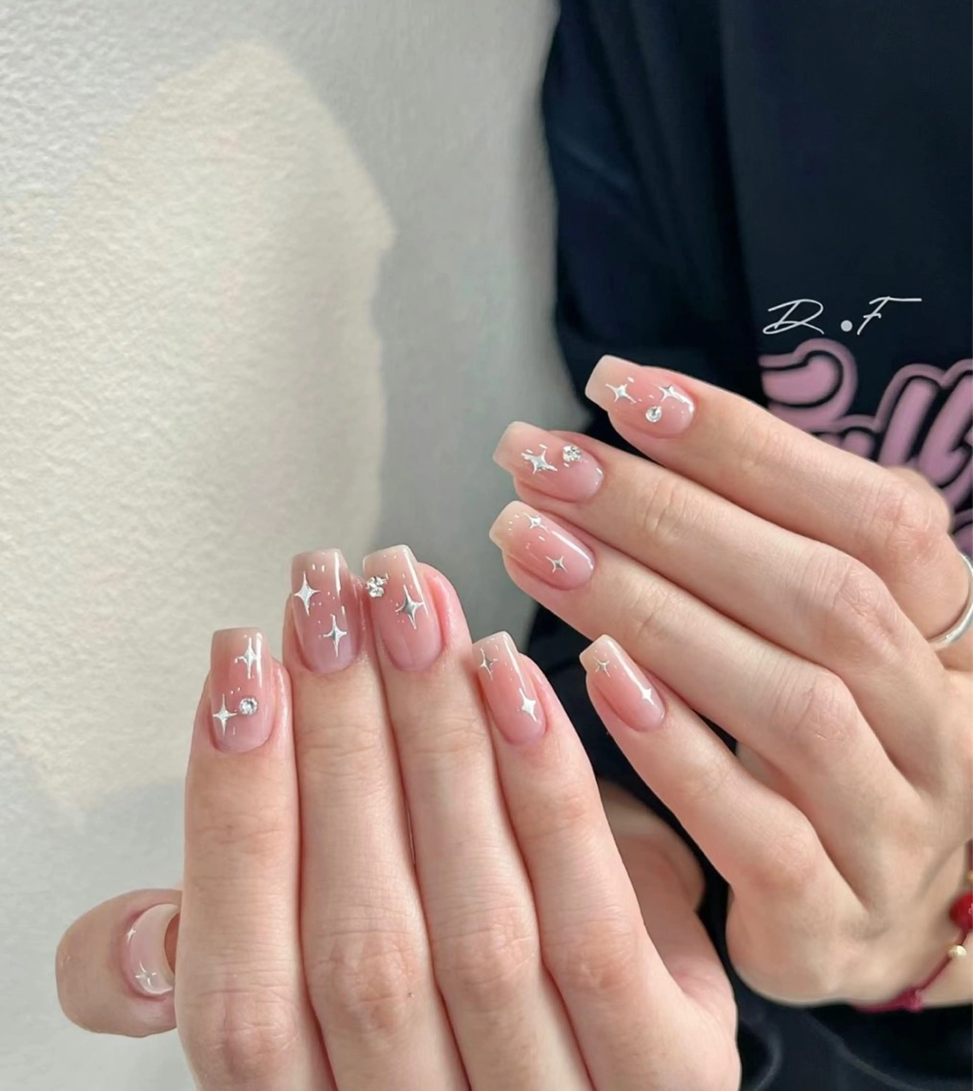ネイル ハンドネイル ハンドケア 🍑 momo_nailのネイルデザイン