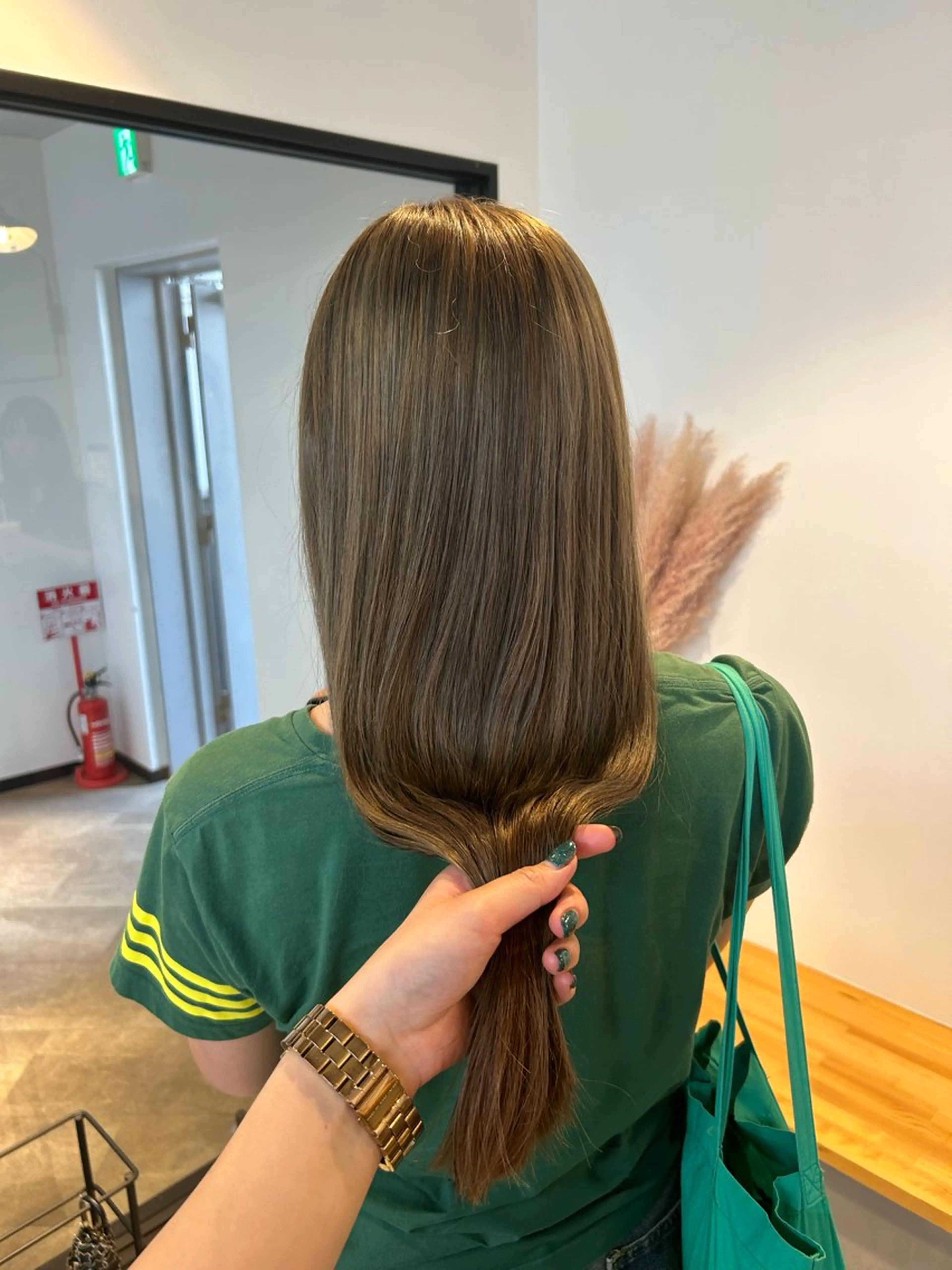 ロング カラー ヘアカラー トリートメント KOTOMI .のヘアスタイル