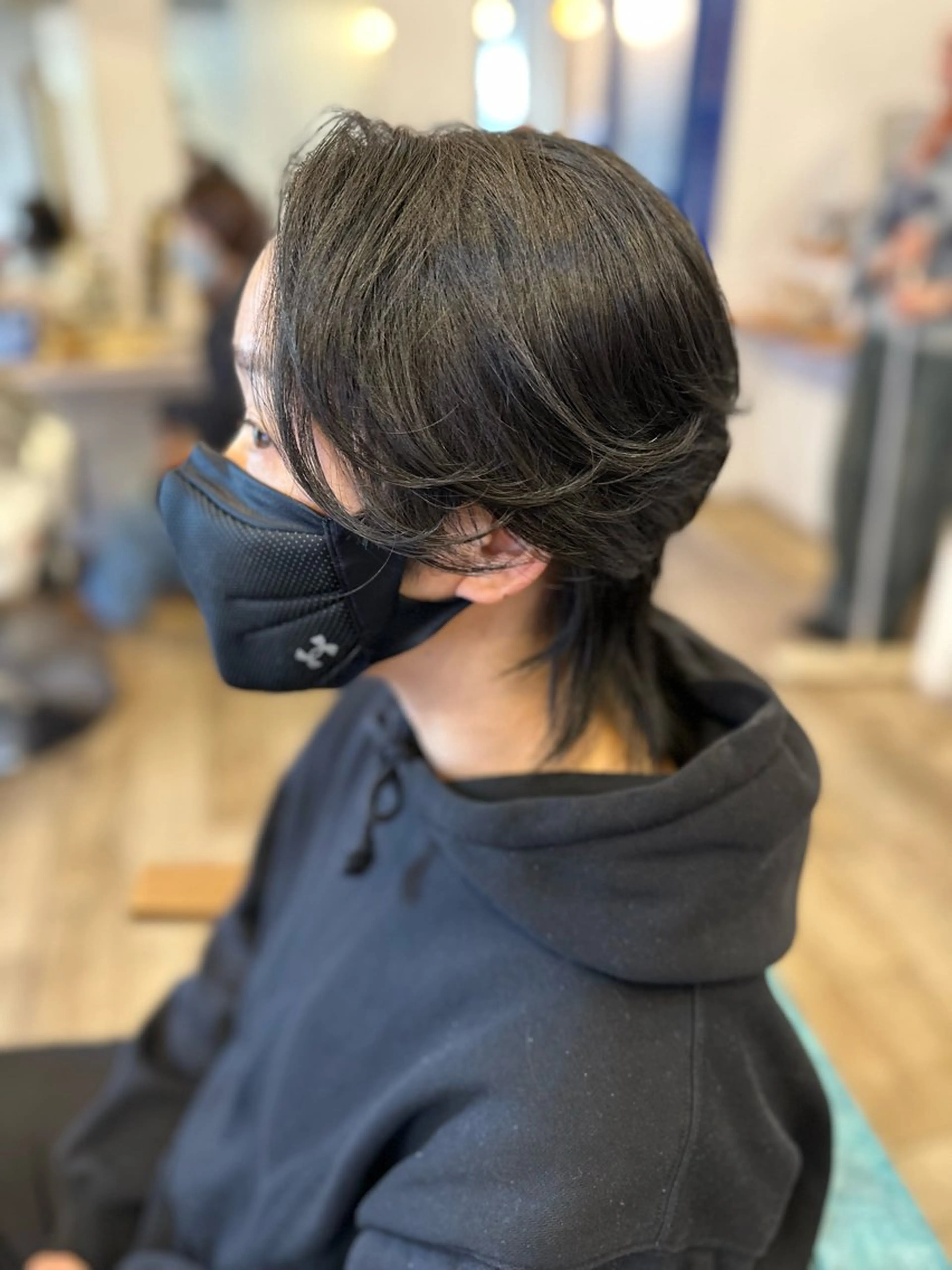 ミディアム ウルフカット カット ヘアカラー トリートメント Liere YUMAのヘアスタイル