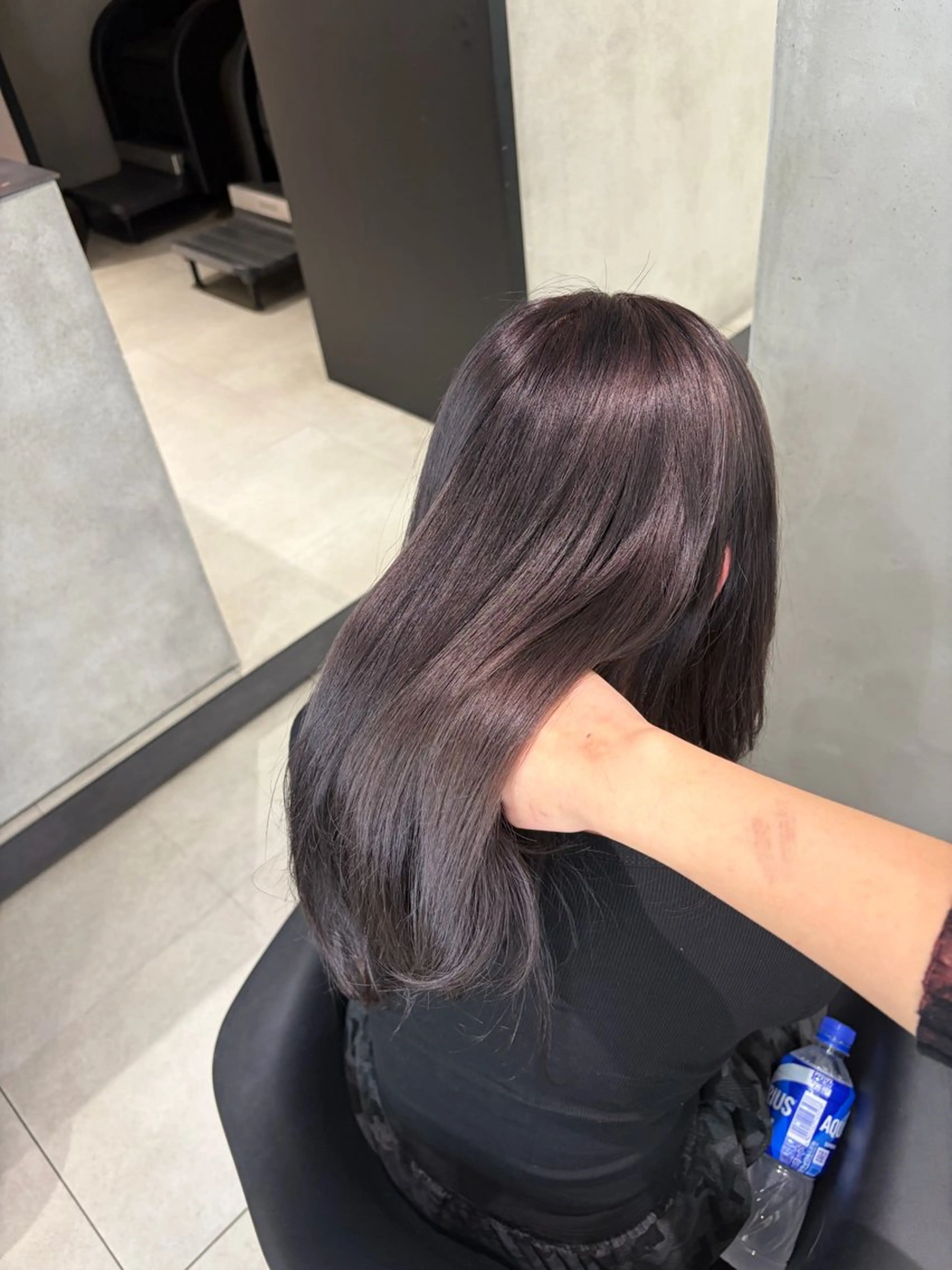 セミロング ヘアカラー offwhite Nano🪩🧡のヘアスタイル