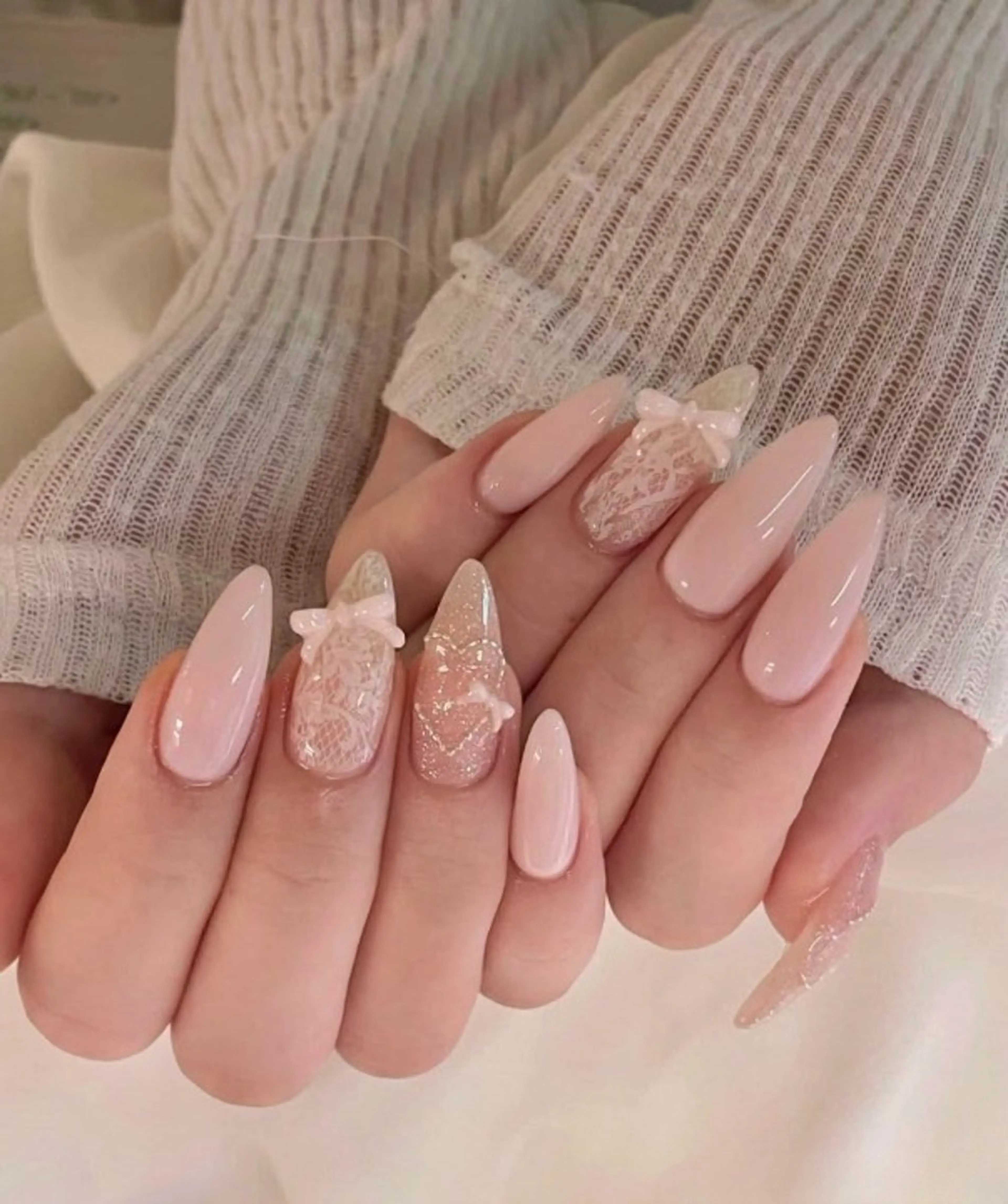 カラー グラデーションカラー ピンクカラー ハンドネイル AIN Nailのネイルデザイン