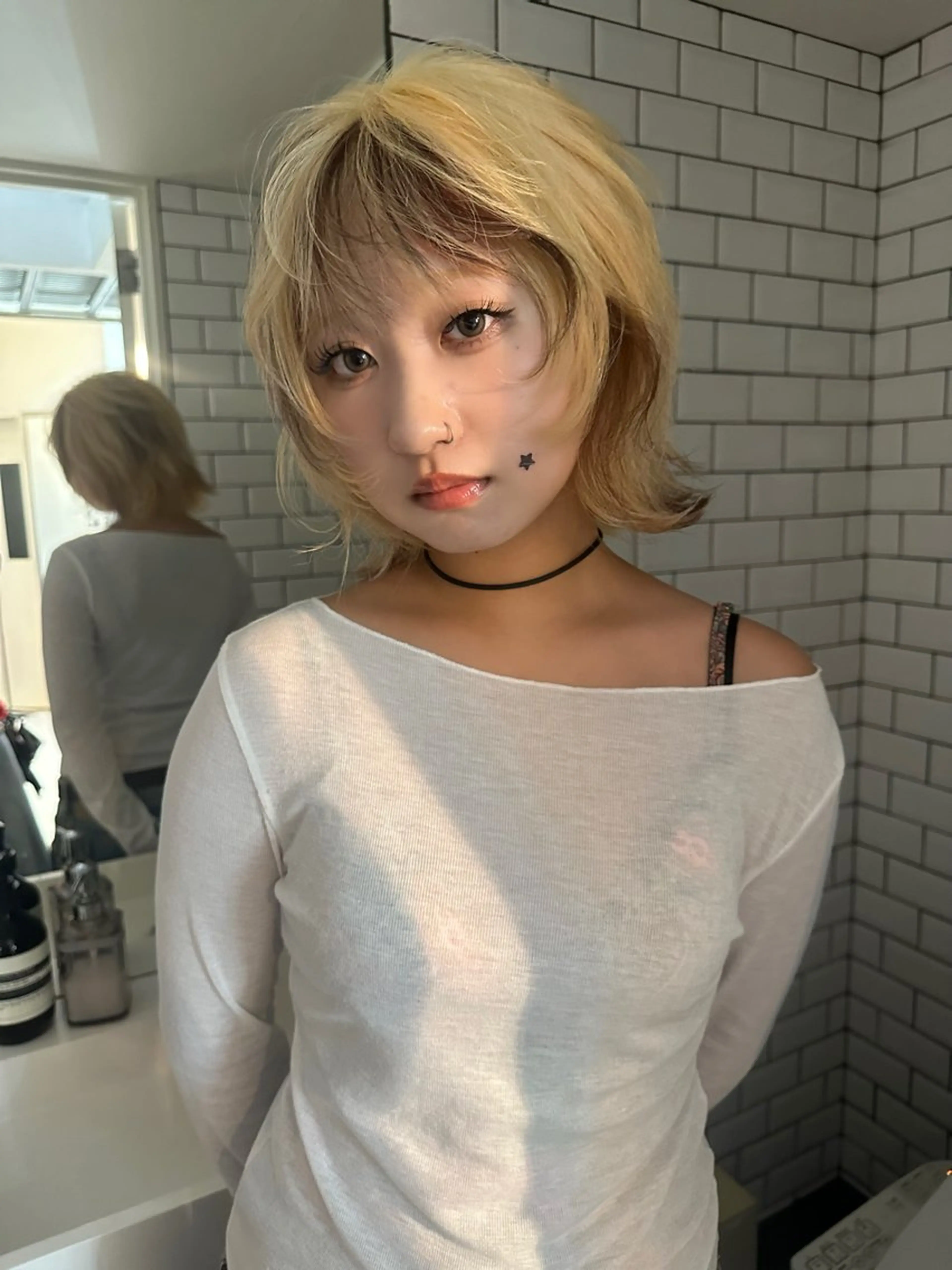 ミディアム カラー ヘアアレンジ MIYU/ニュアンス /ケアブリーチカラーのヘアスタイル