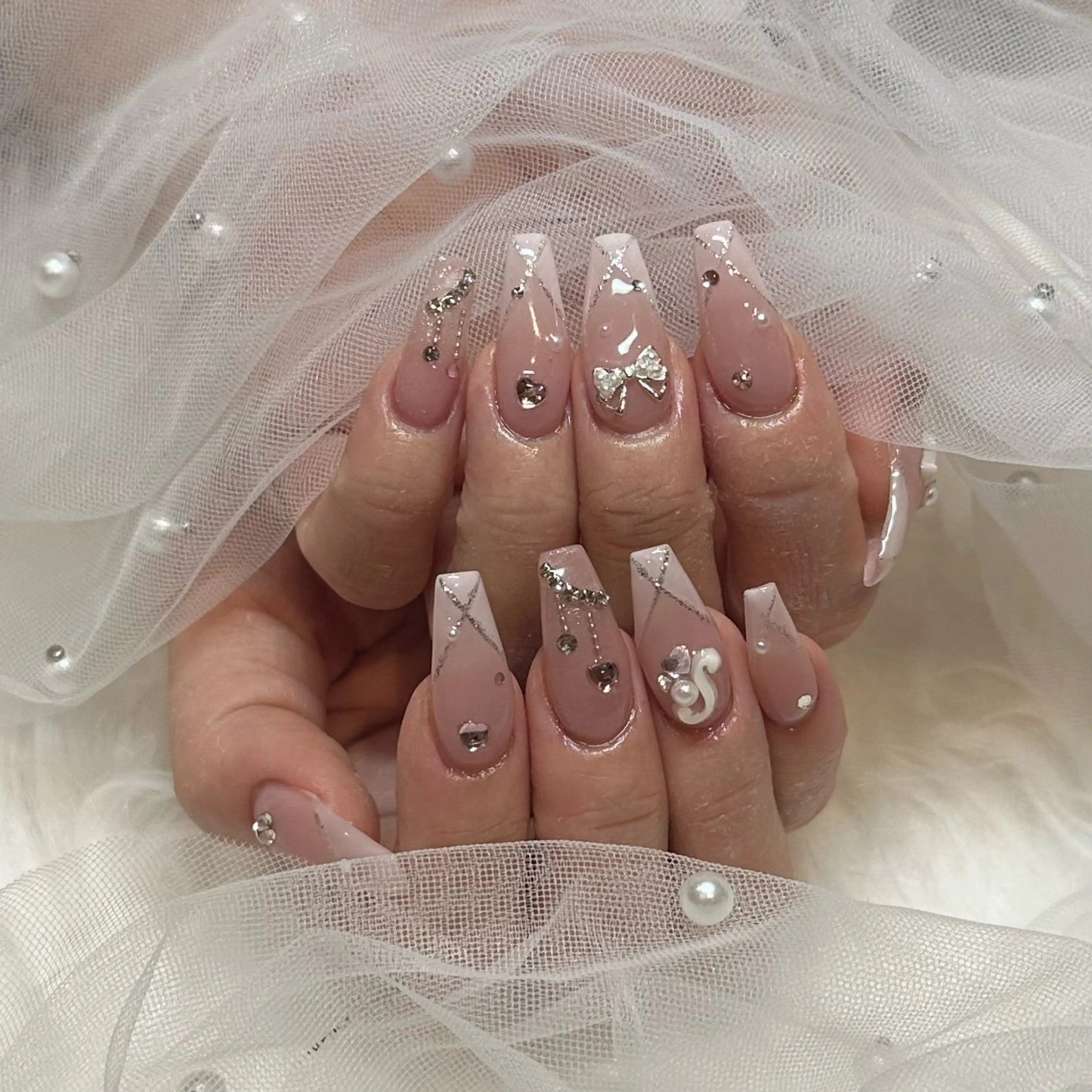 ネイル ハンドネイル 🧸原宿の美フォルム ネイリスト🧸いいだのネイルデザイン