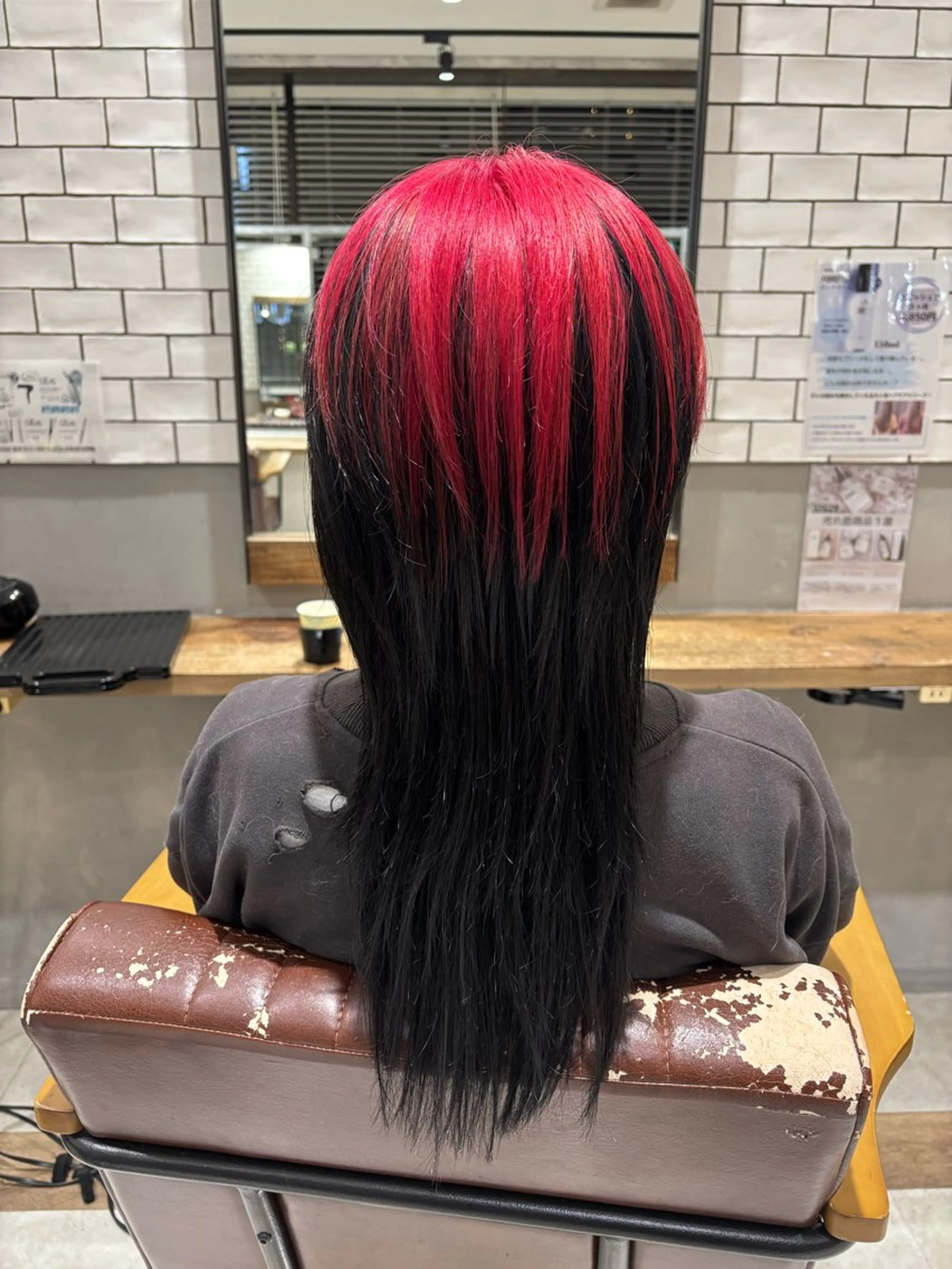 ロング ヘアカラー 菊地 優斗のヘアスタイル