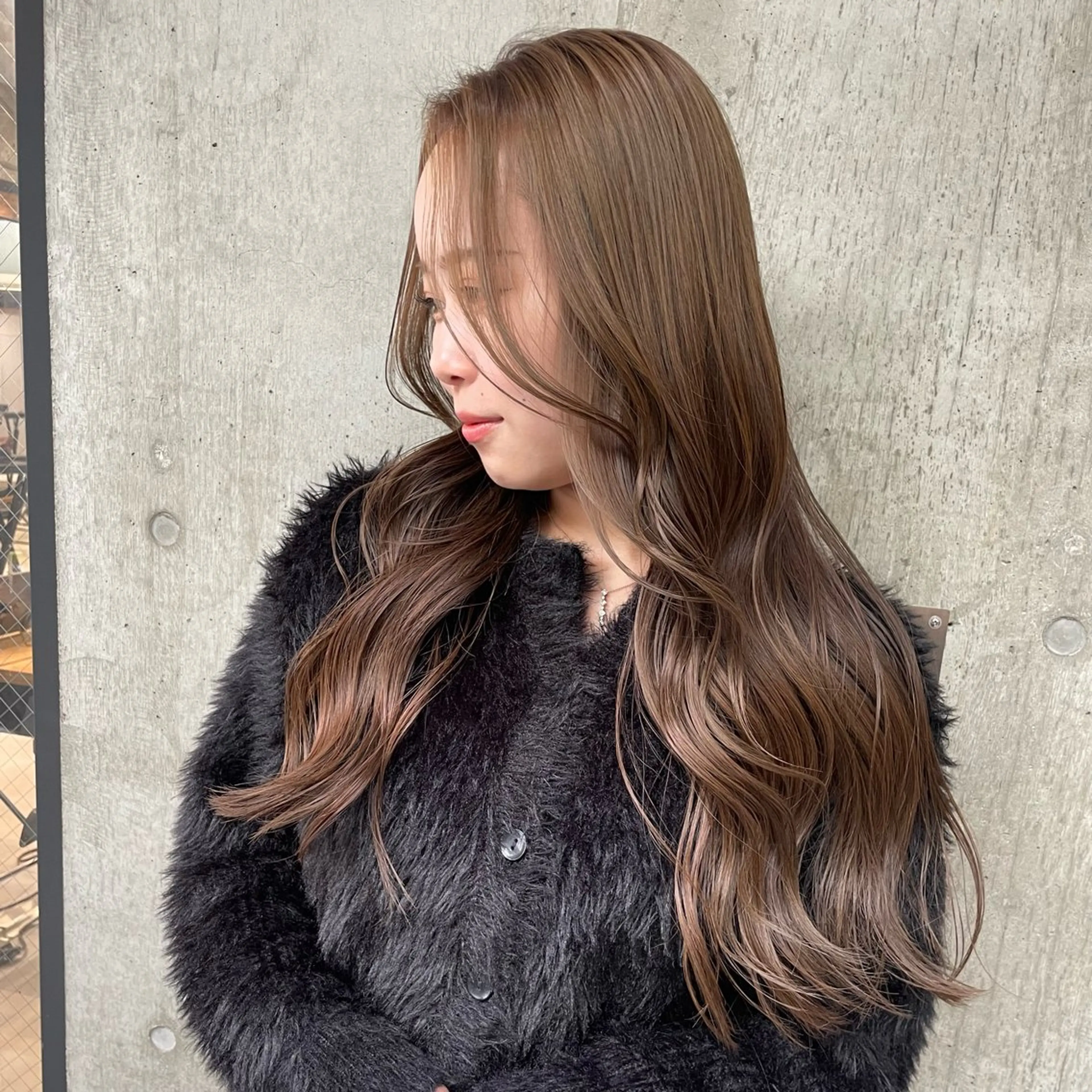 ロング 🫧ハイライトカラー 🫧 𝓜𝓘𝓤のヘアスタイル