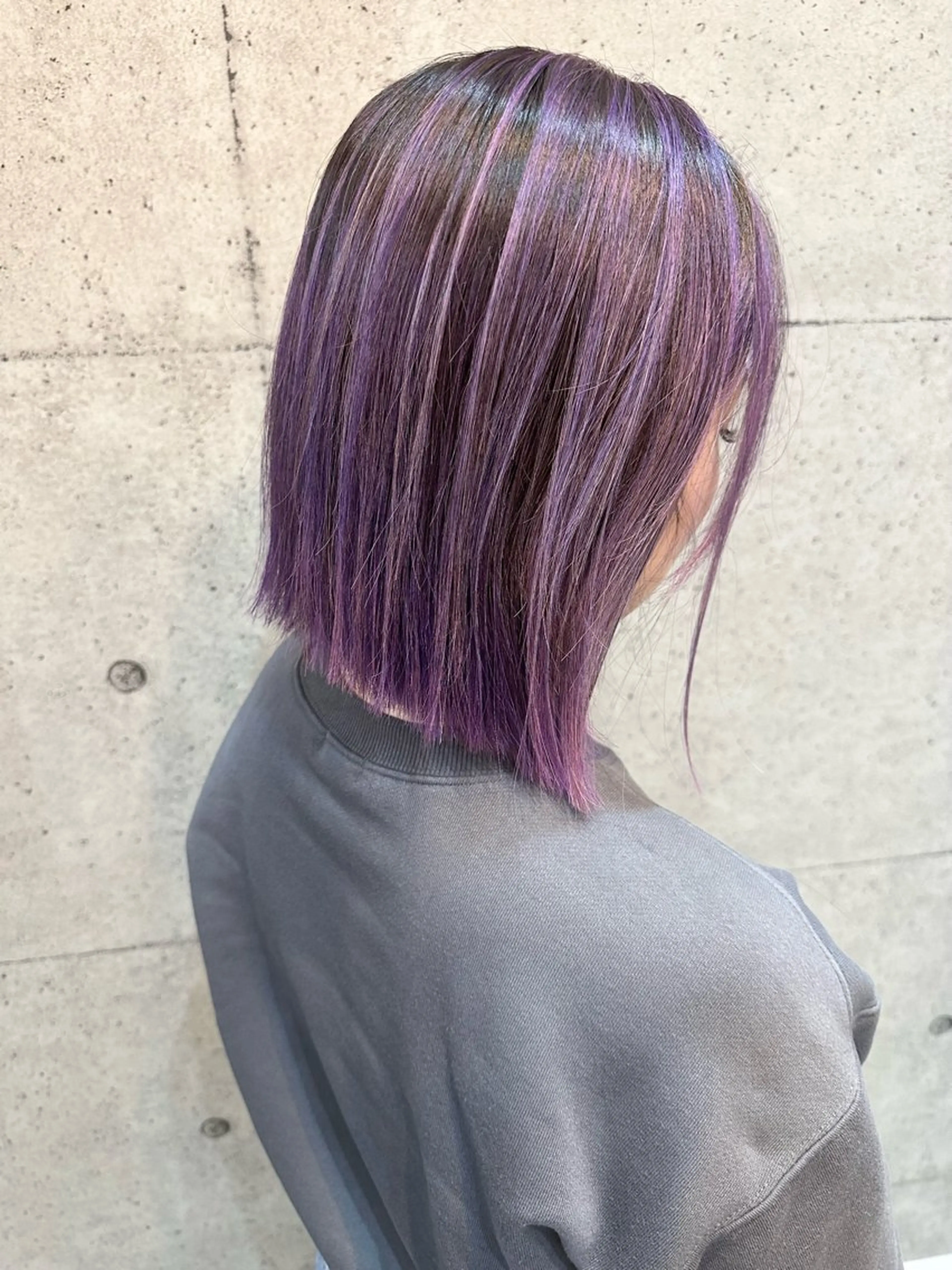 ミディアム レイヤーカット ヘアカラー 🔷ブリーチバレイヤ ージュ🔷飯野達也のヘアスタイル