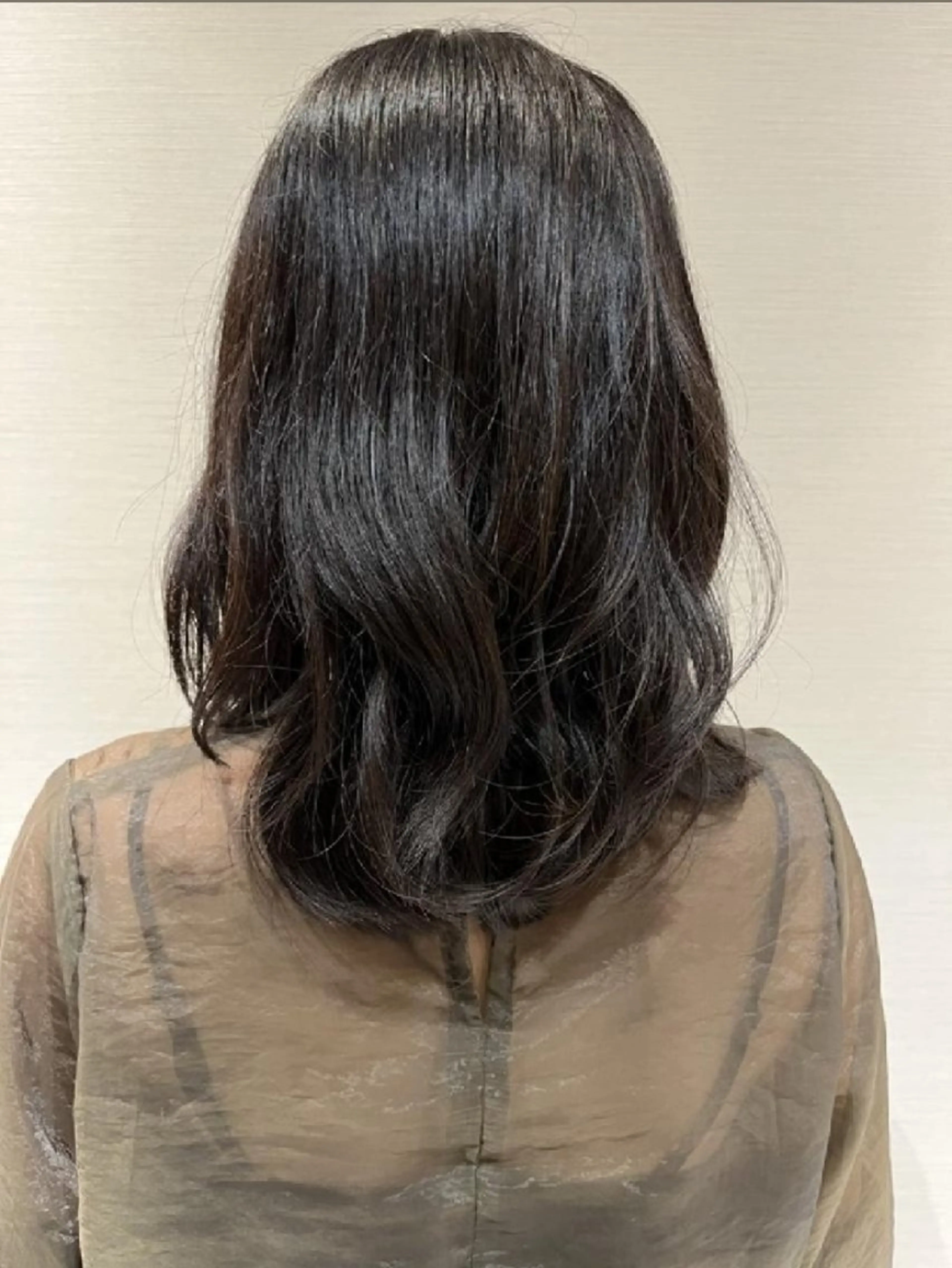 セミロング カラー/髪質改善/ カット/にこるのヘアスタイル