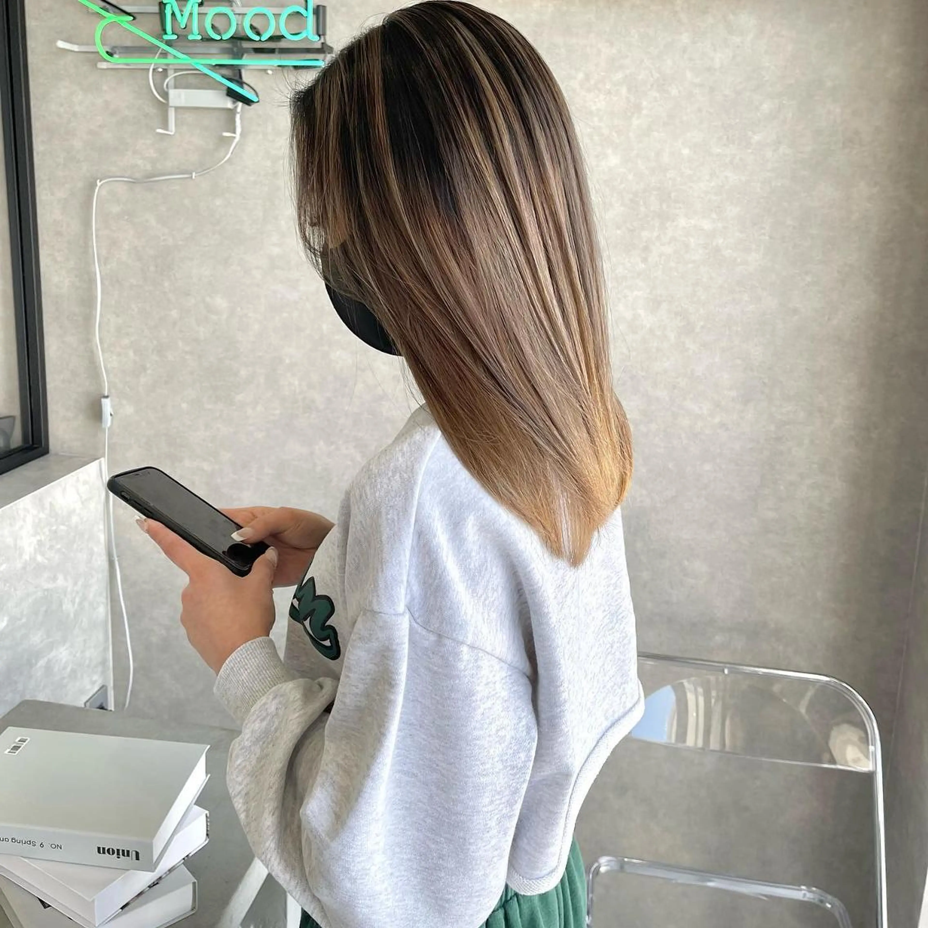 ミディアム 一ノ瀬 暁のヘアスタイル